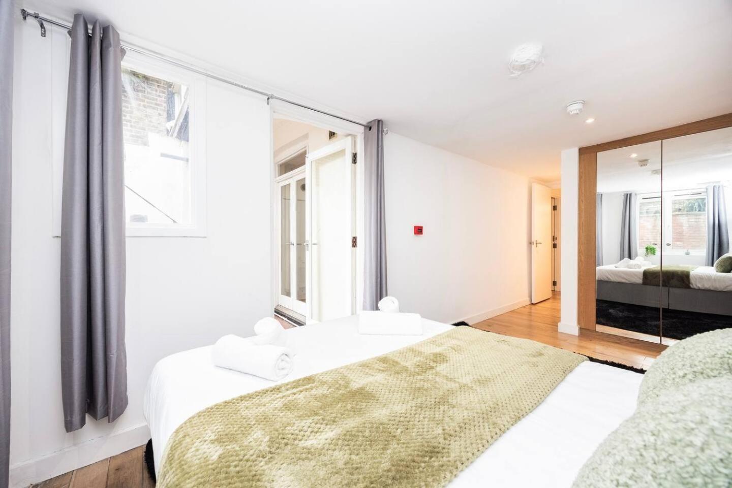 Beautiful With Spacious Garden - Earl's Court * London