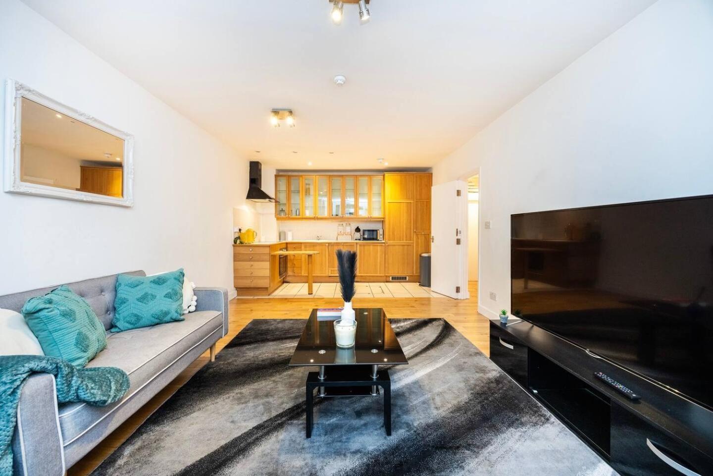 Beautiful With Spacious Garden - Earl's Court
