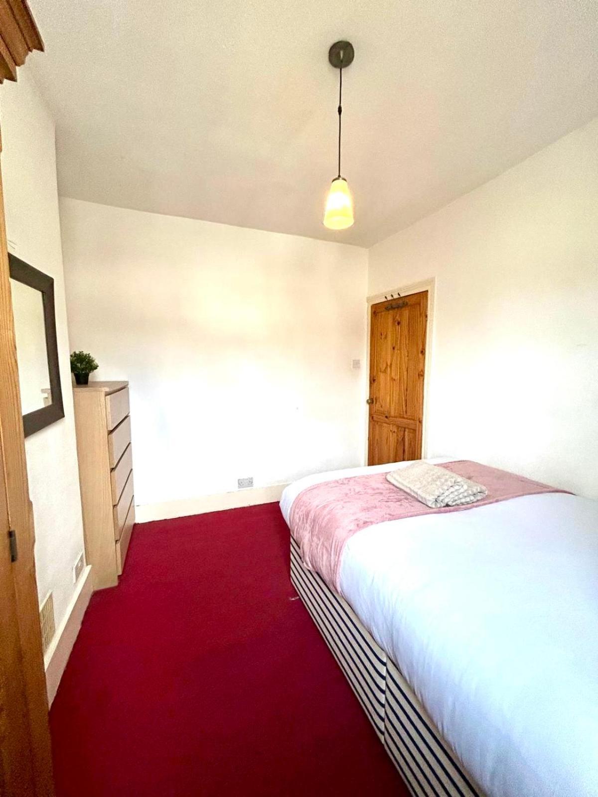 Apartamento Stunning 2bedroom House With Backyard In Stratford Londres