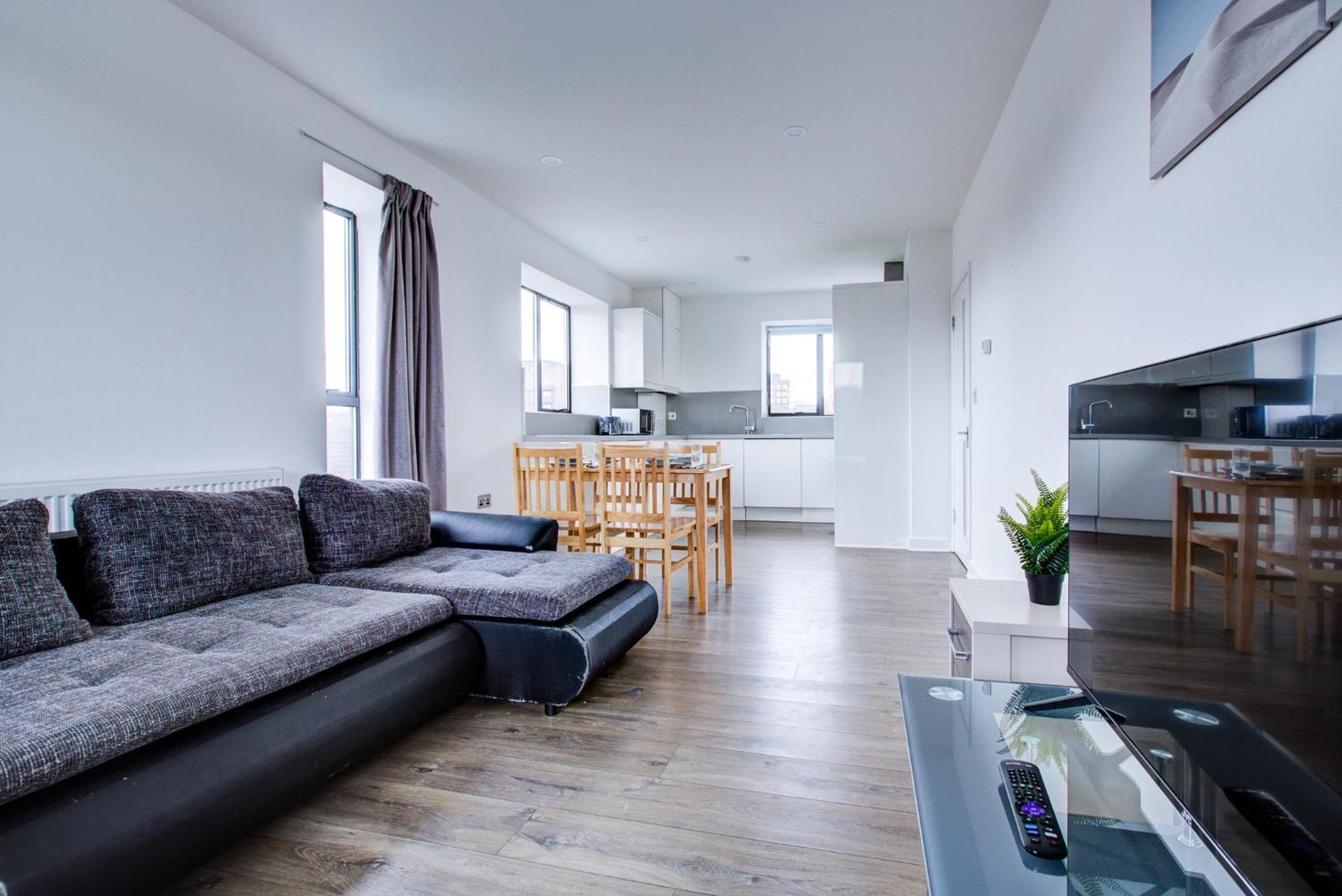 Canning Town 4-person Flat With Free Parking Londen
