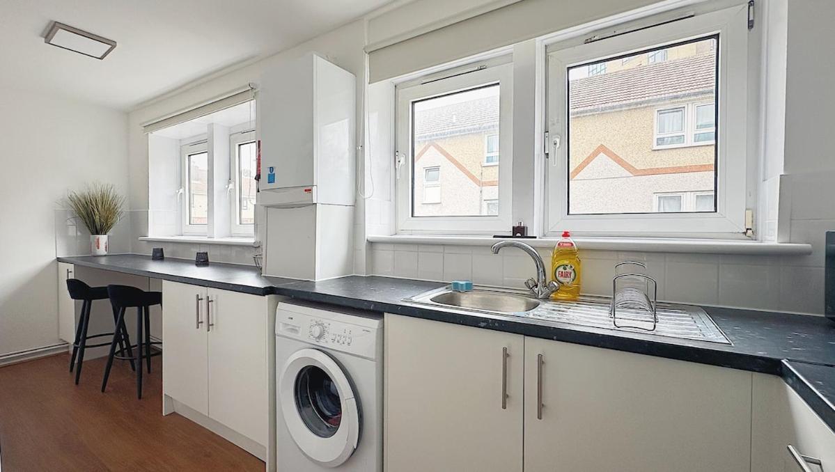 New Large 2 Bed Flat In London