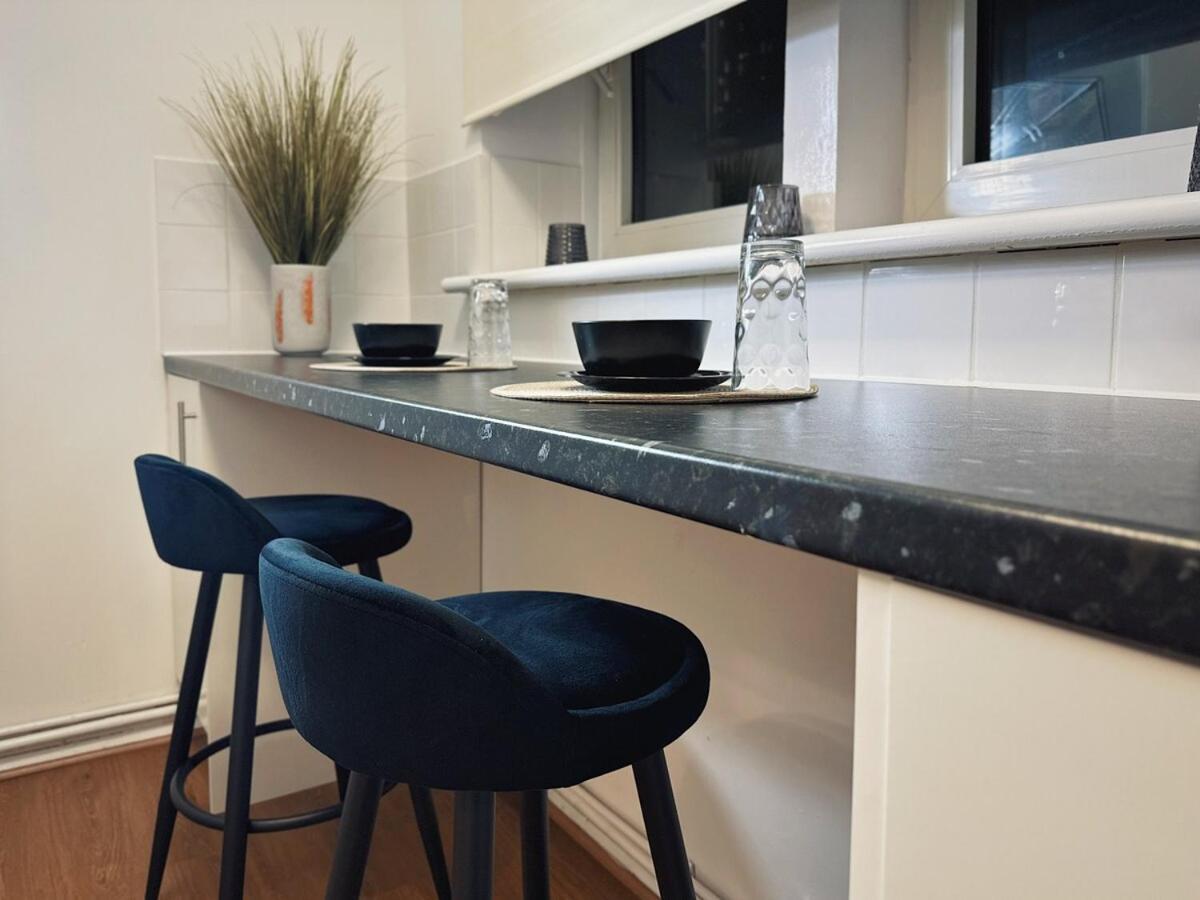 New Large 2 Bed Flat In