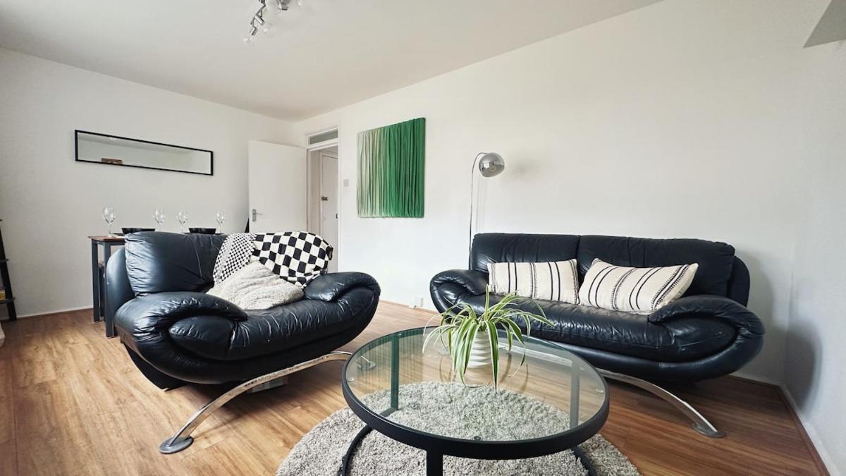 Apartment New Large 2 Bed Flat In *