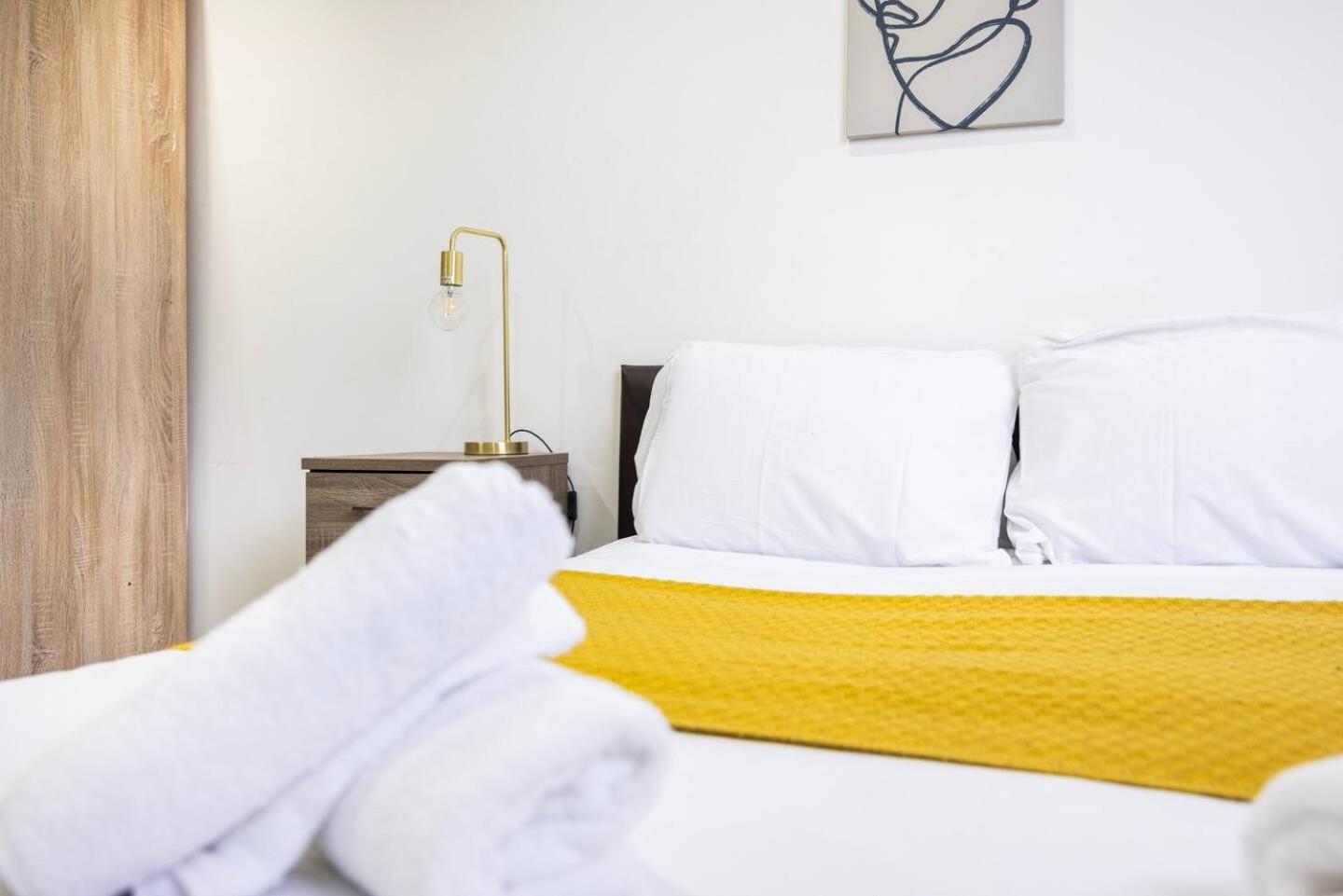 Feriehus Chic Steps From Liverpool Street *