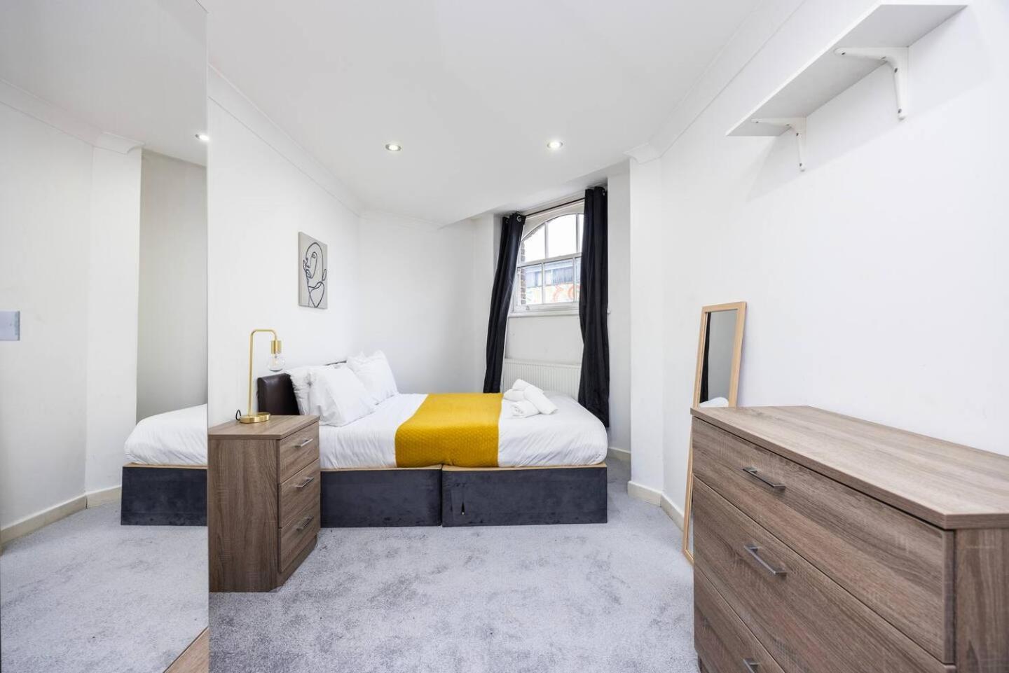 Feriehus Chic Steps From Liverpool Street *