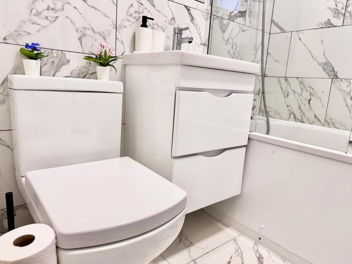 Apartment Family Retreat 30min To London