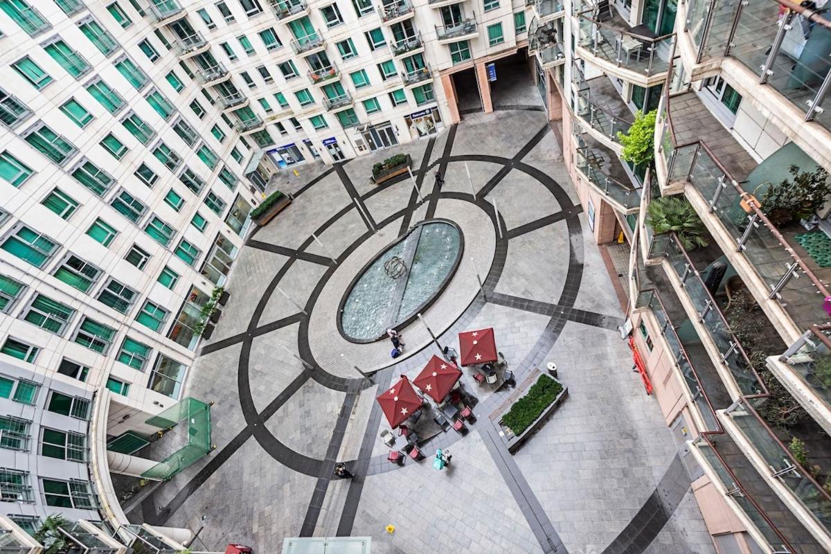 2 Bedroom , Zone 1 , 2 Mins Walk Tube , Offers , Sleeps 5 *