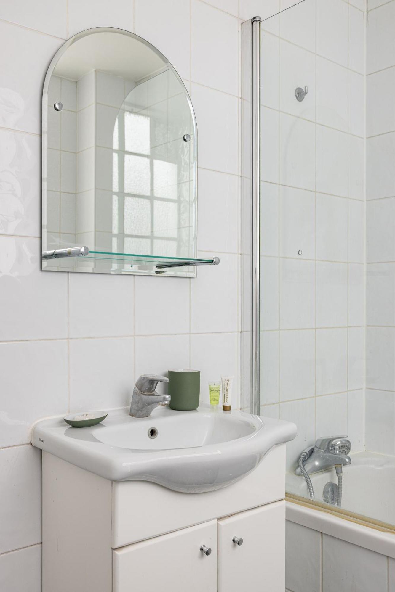 4-bdr Stunning Kensington Penthouse Apartment *