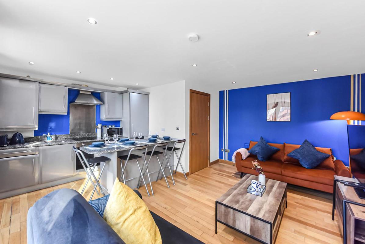 Family Friendly, Zone 1, 2 Beds, London