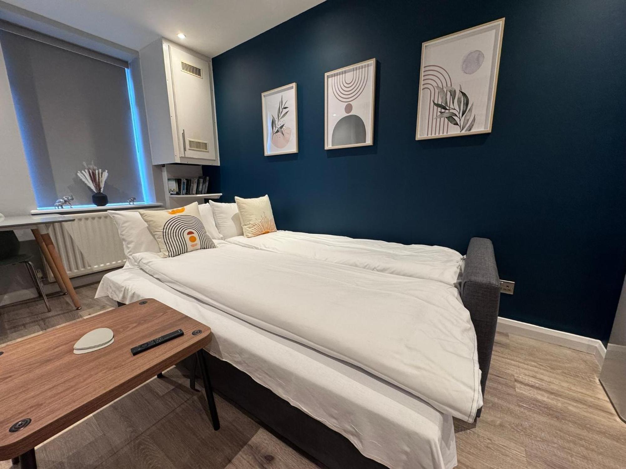 Cosy & Stylish In Camden Apartment London