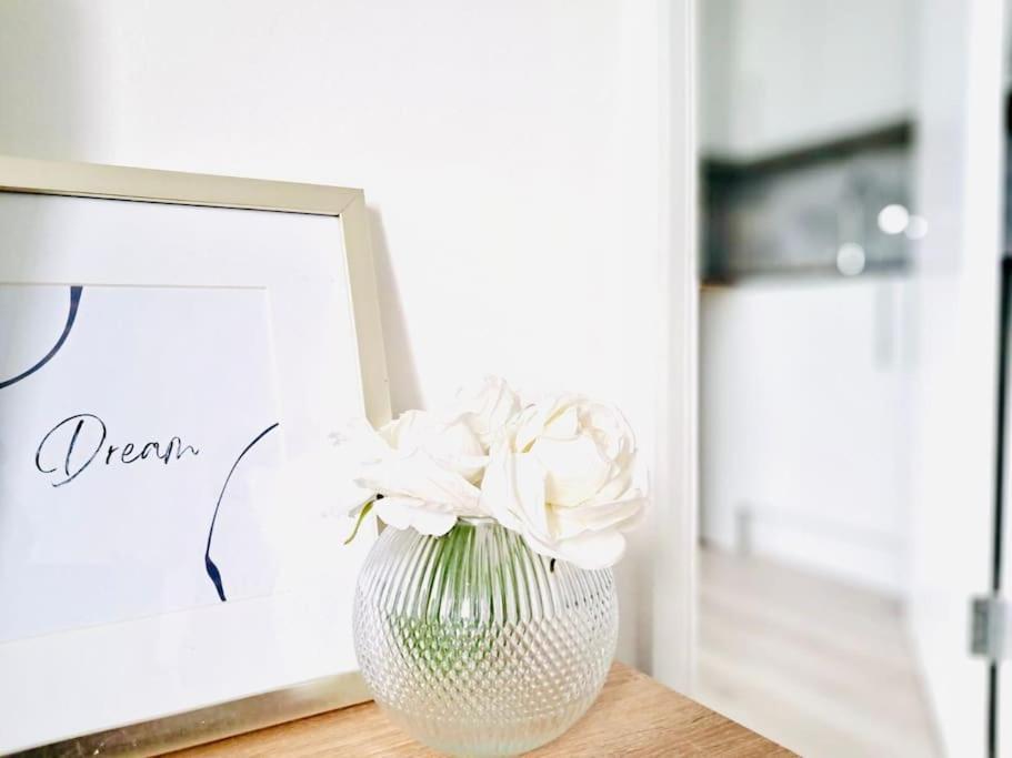 Newly Refurbished Flat In The Heart Of London