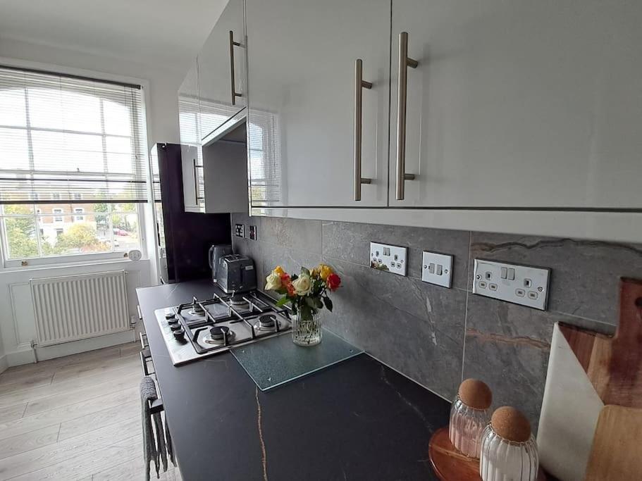 Newly Refurbished Flat In The Heart Of Apartment
