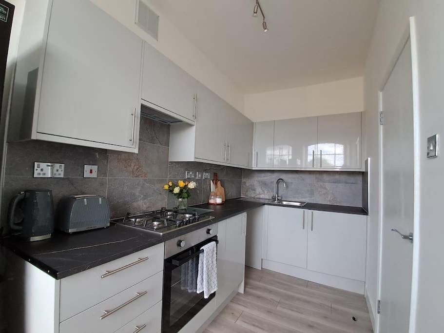 Apartment Newly Refurbished Flat In The Heart Of