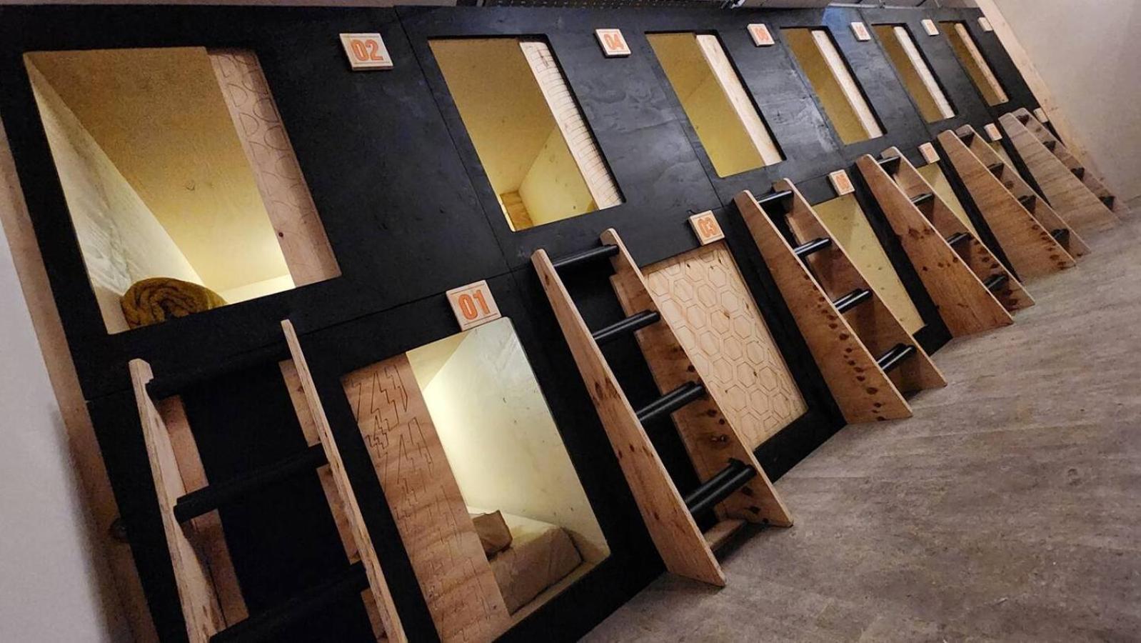Hotel Komo Pods *