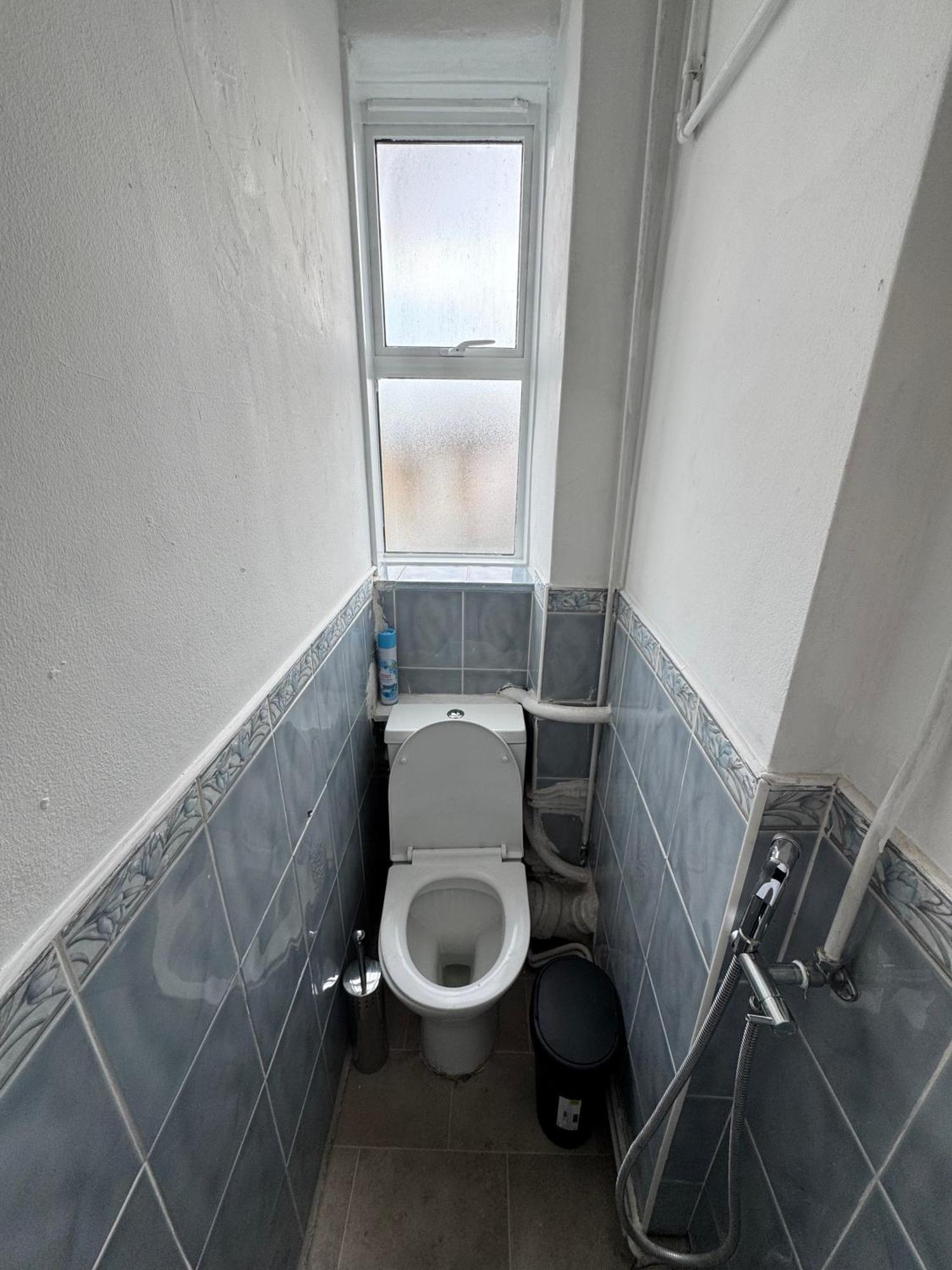 Huge 5 Bedroom Flat For 10 People 2 Min Away From Emirates Stadium Zone 2 Apartment *