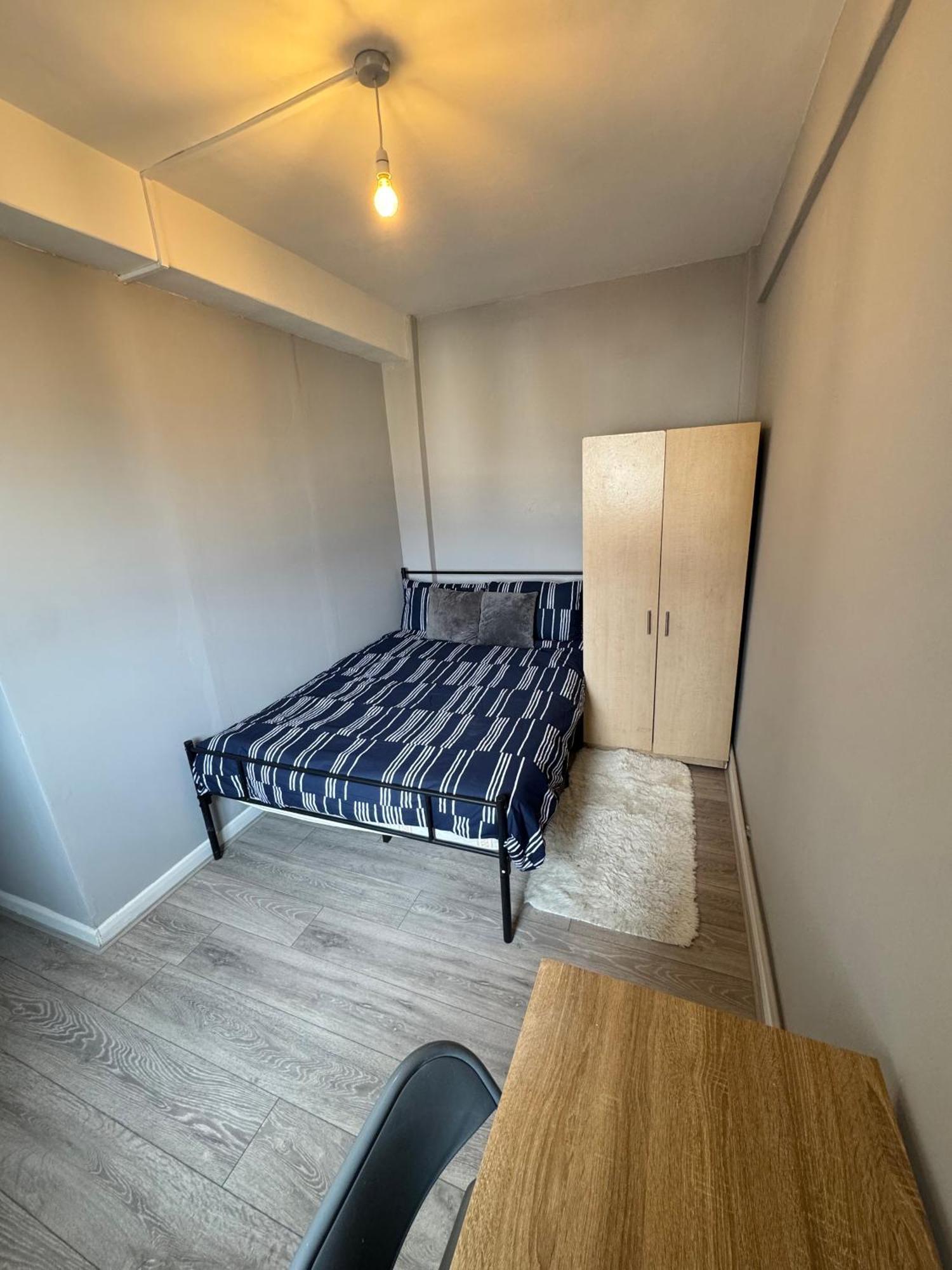 Huge 5 Bedroom Flat For 10 People 2 Min Away From Emirates Stadium Zone 2