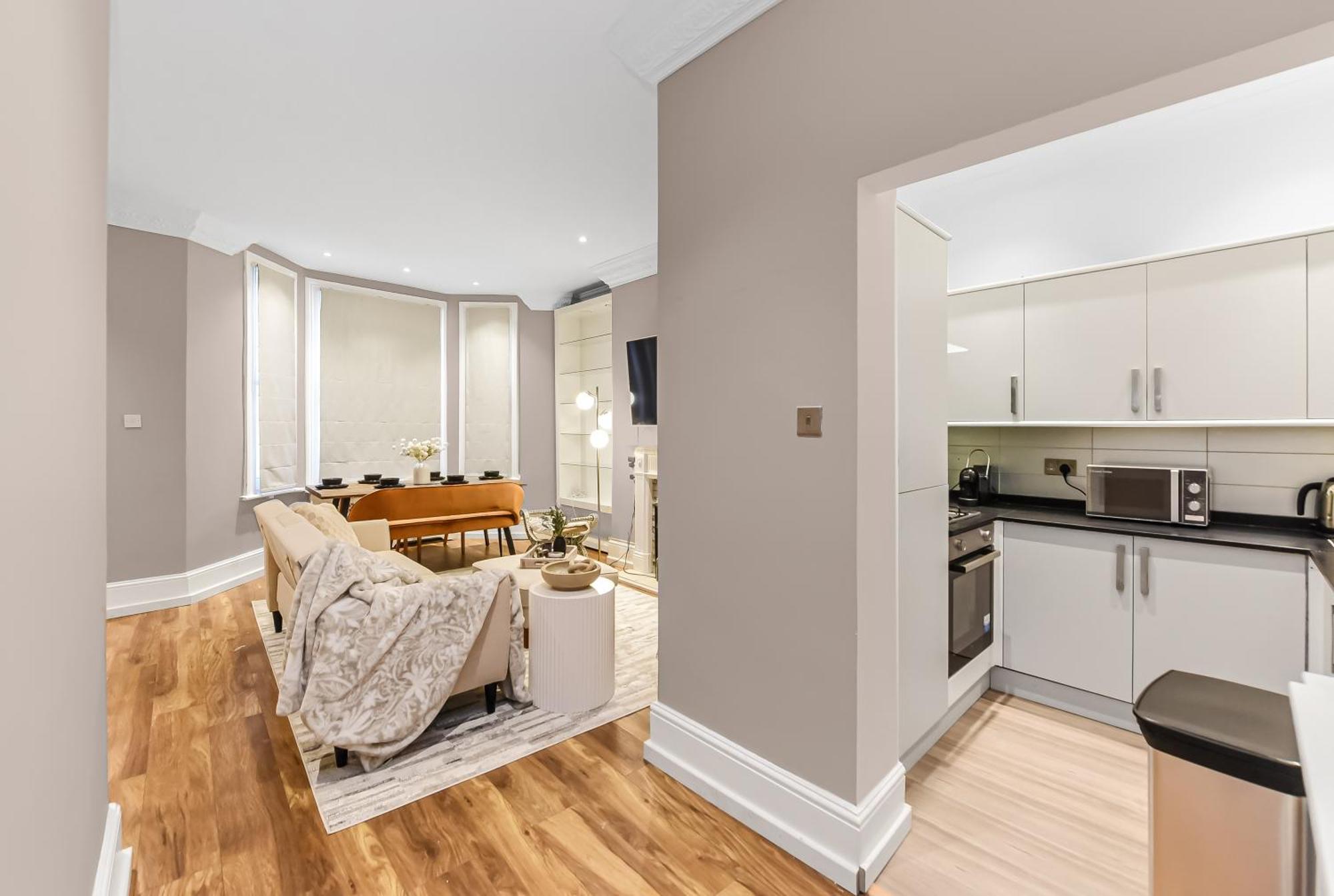 2br Collingham Place Earls Court Apartment London
