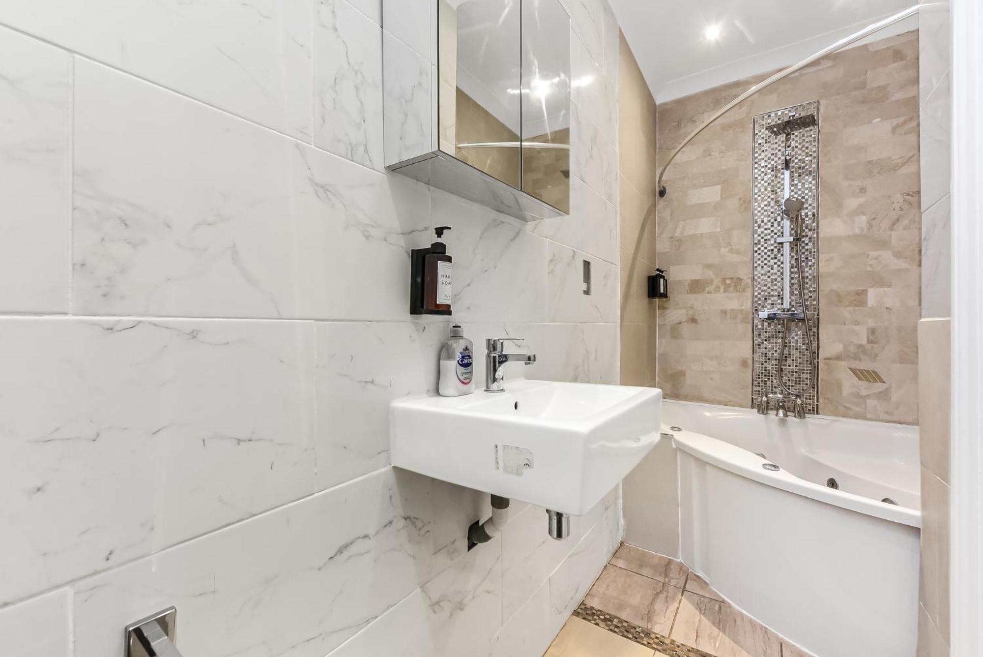 Apartment 2br Collingham Place Earls Court