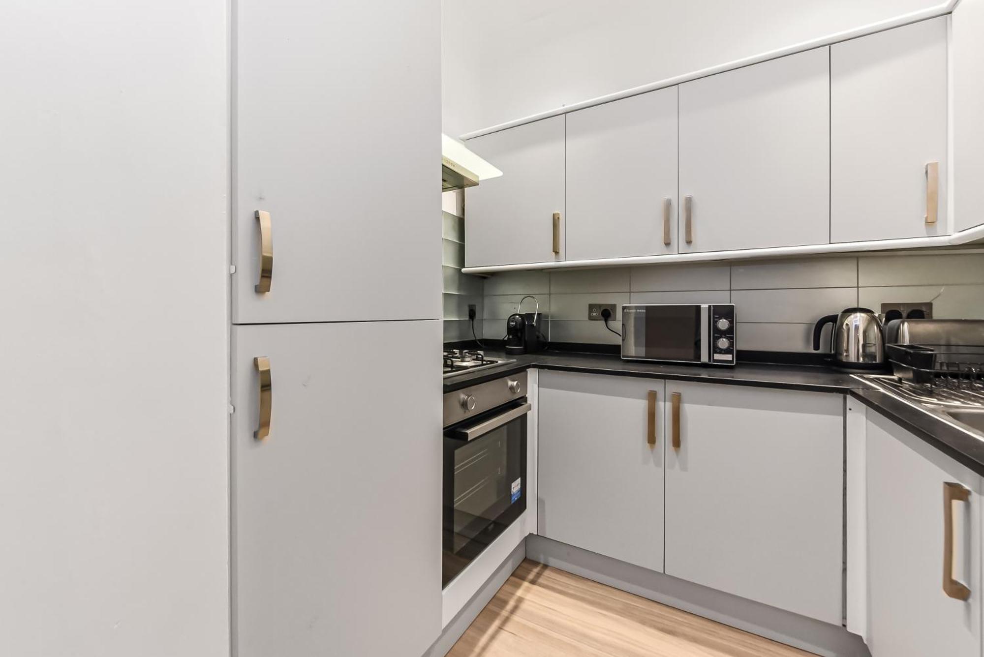 2br Collingham Place Earls Court Apartment