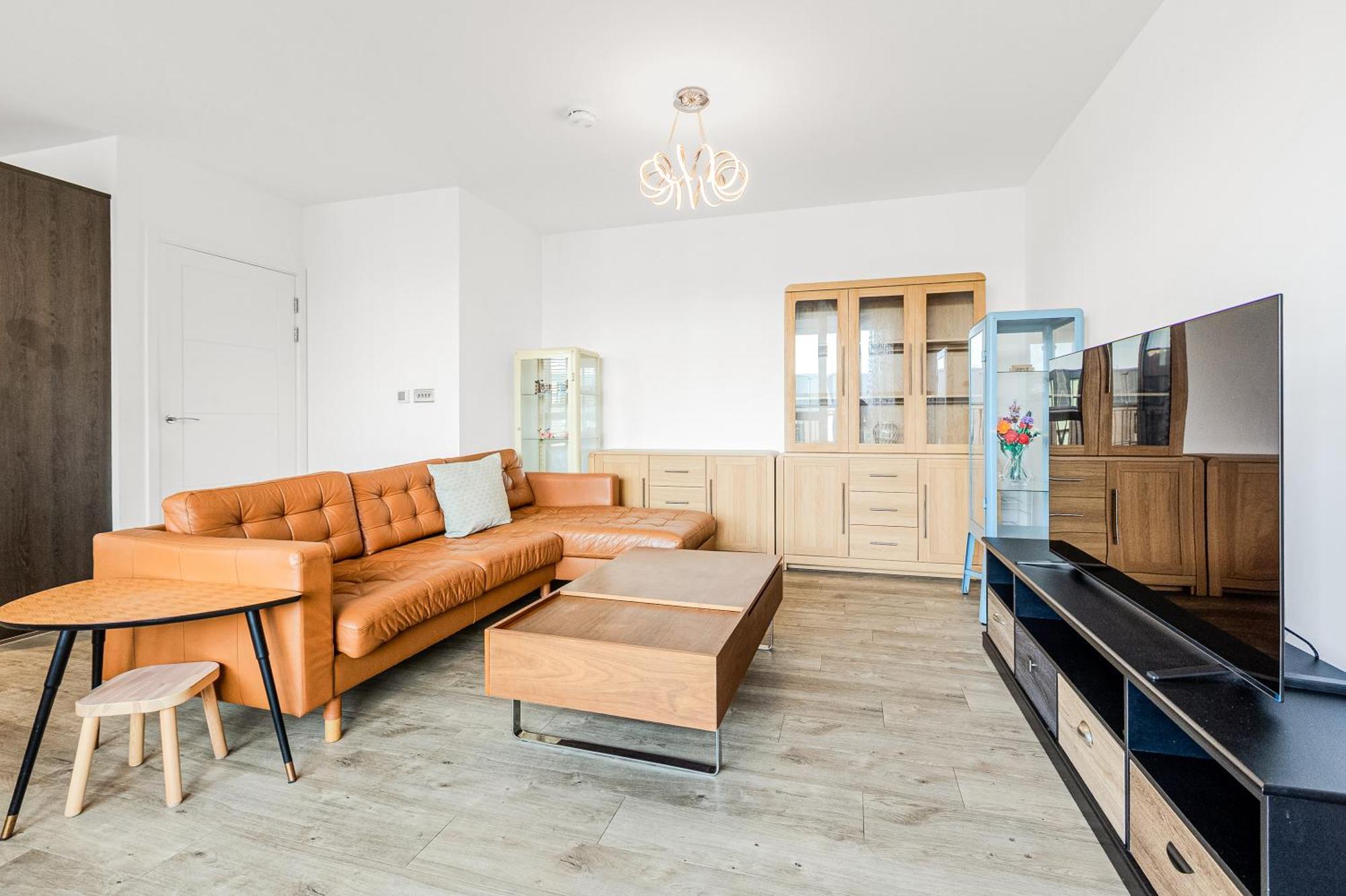 Bright 1 Bdr With Terrace & Great Travel Links Apartamento *