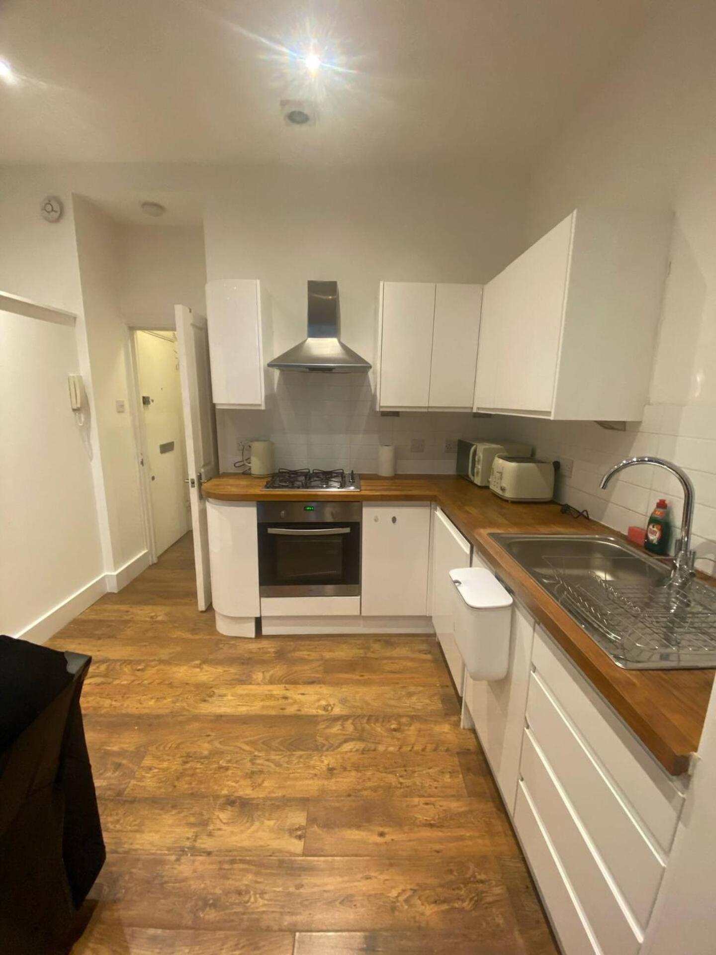 Stylish In Fulham Holiday home London