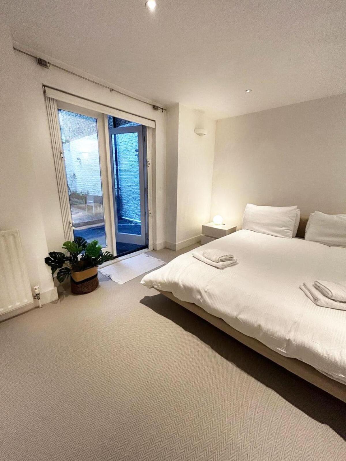 Leilighet Sophisticated 2 Bed Apartment, Hyde Park London