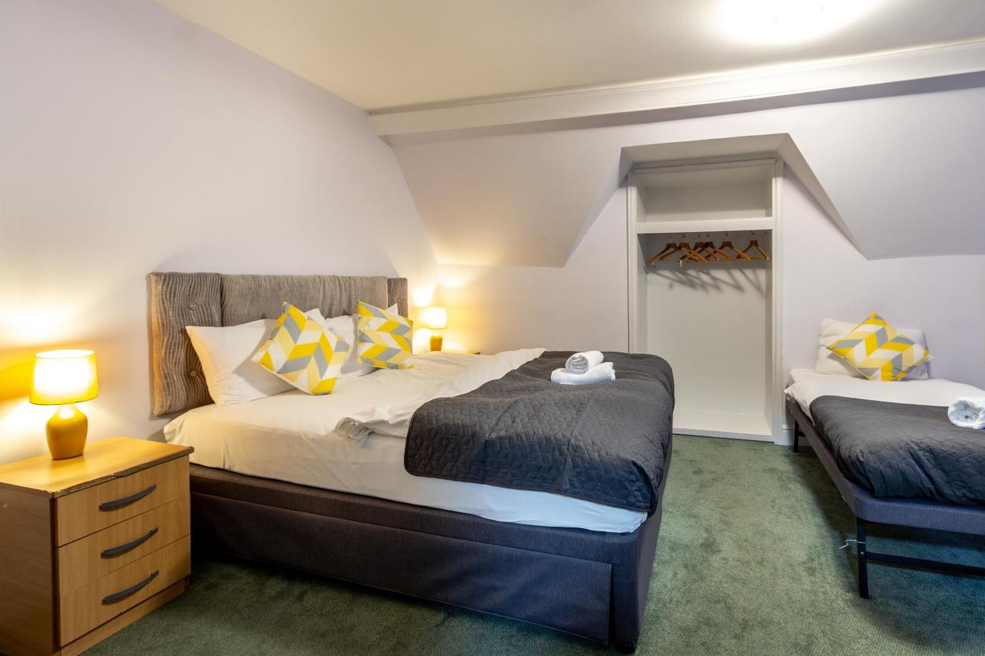 Hotel Gatwick *