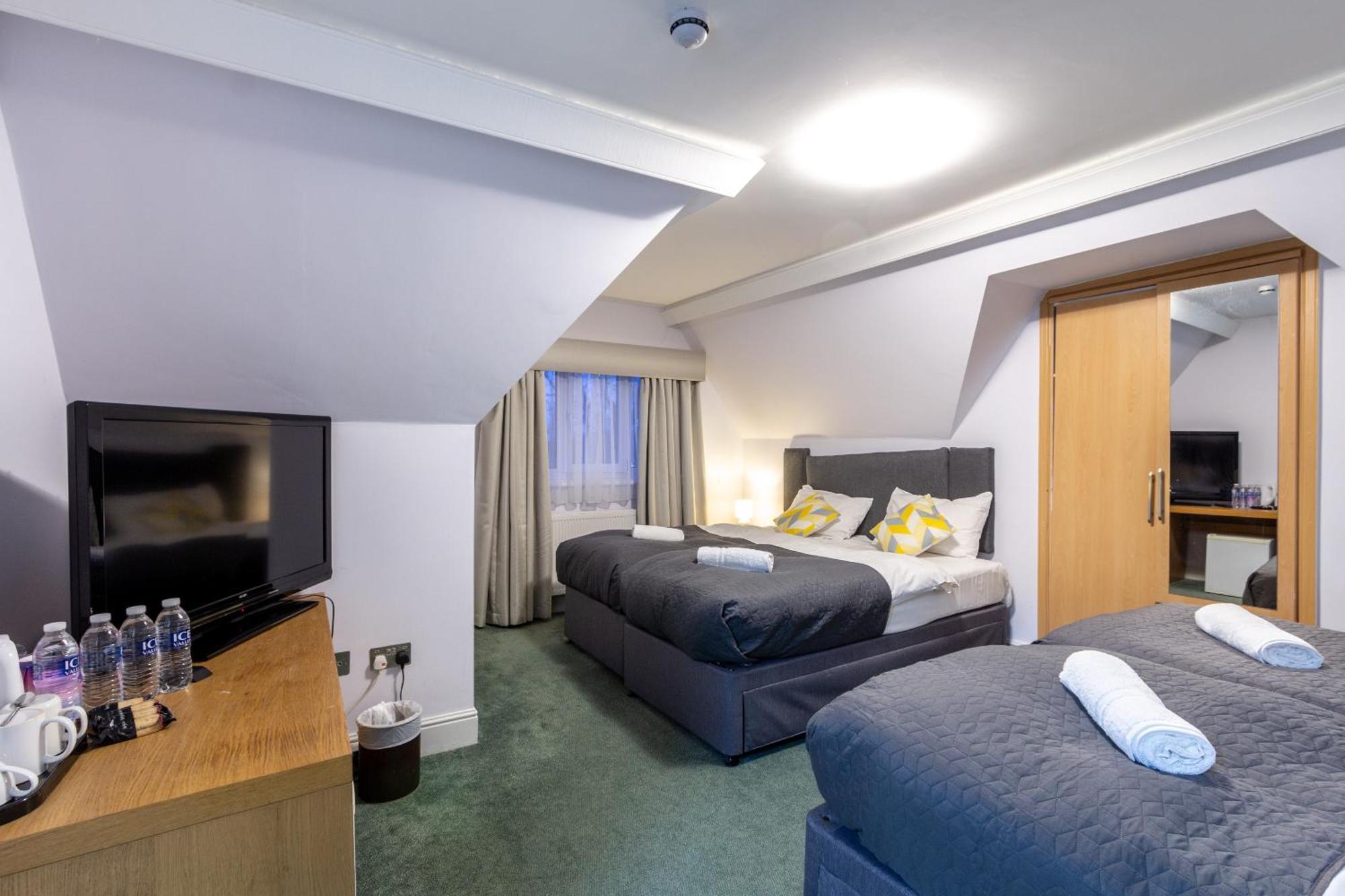 Hotel Gatwick *