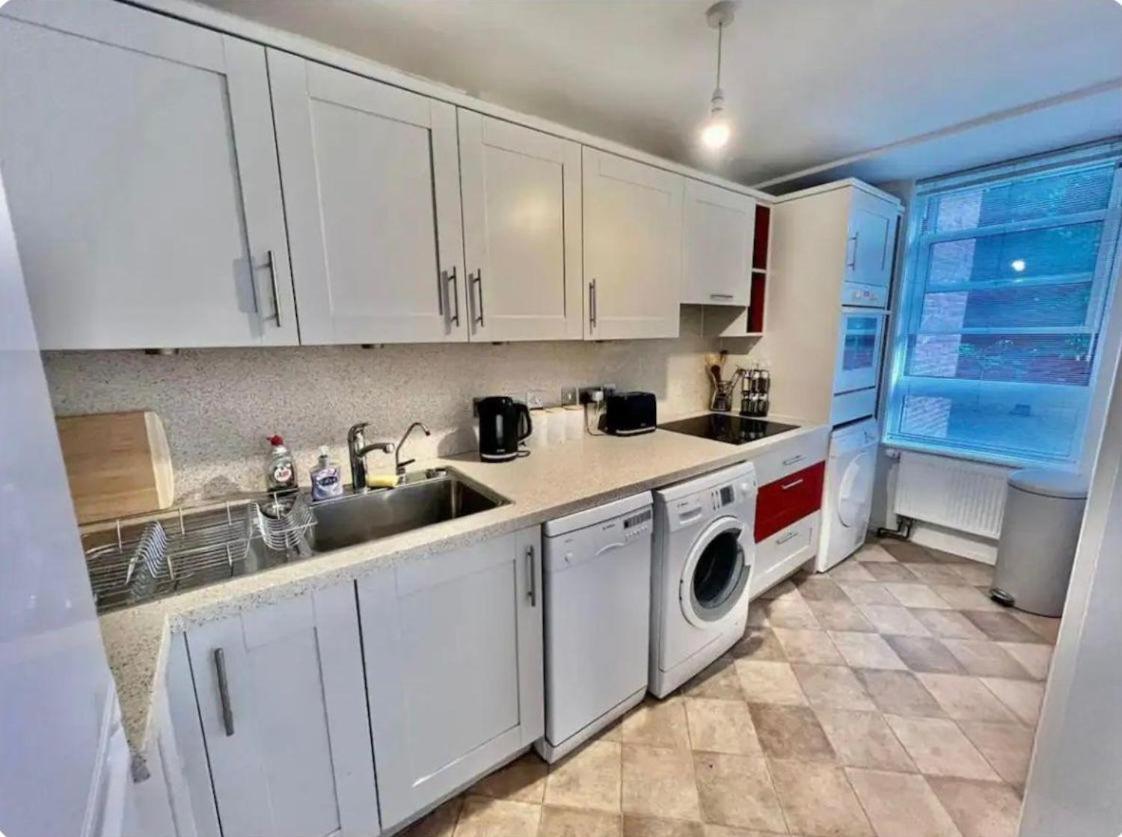 Bright And Quiet 1-bed In Notting Hill Apartment London