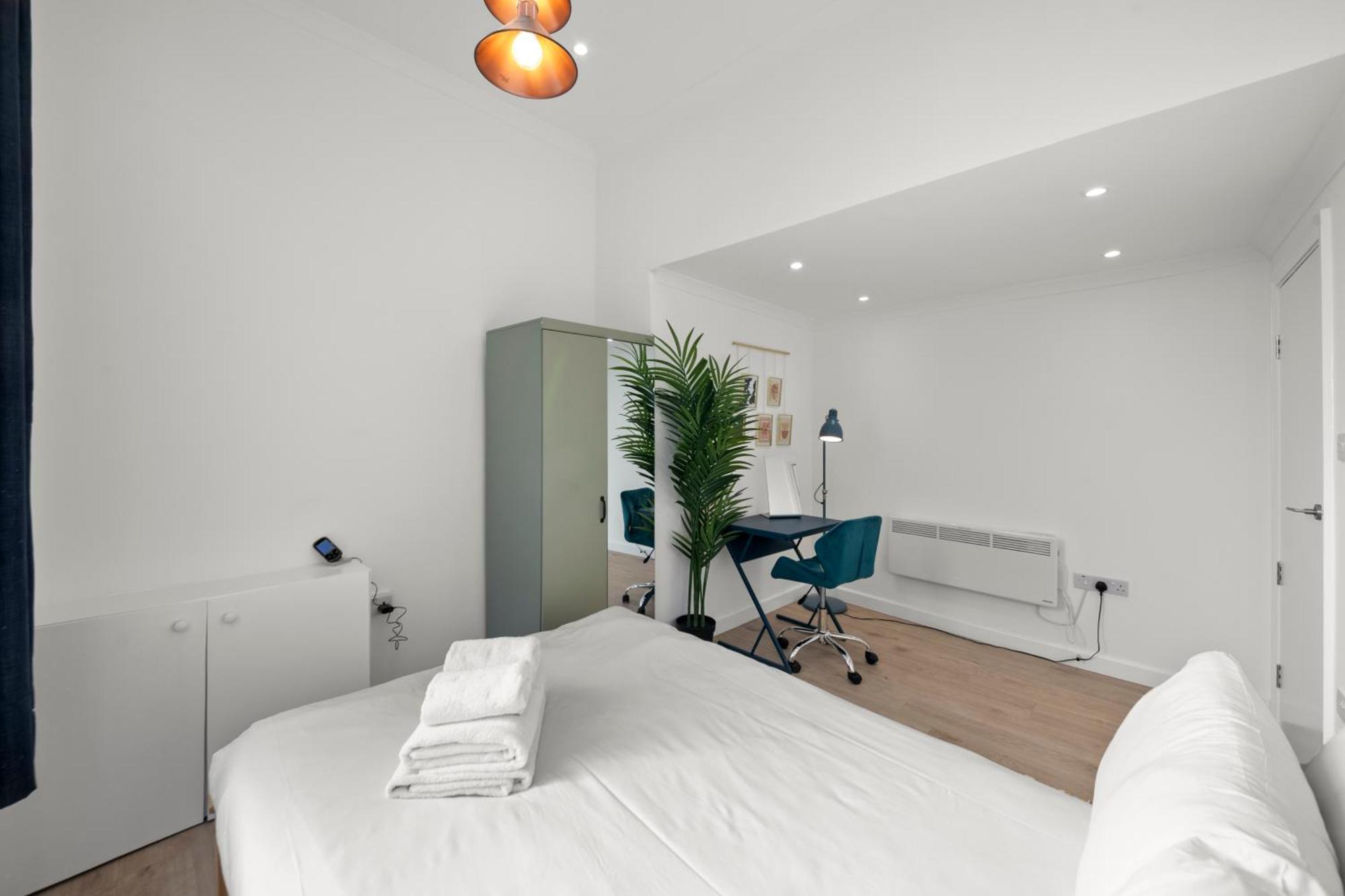 Convenient In Greenwich By 53 Degrees Property, Ideal For Long Stays, Location! * London