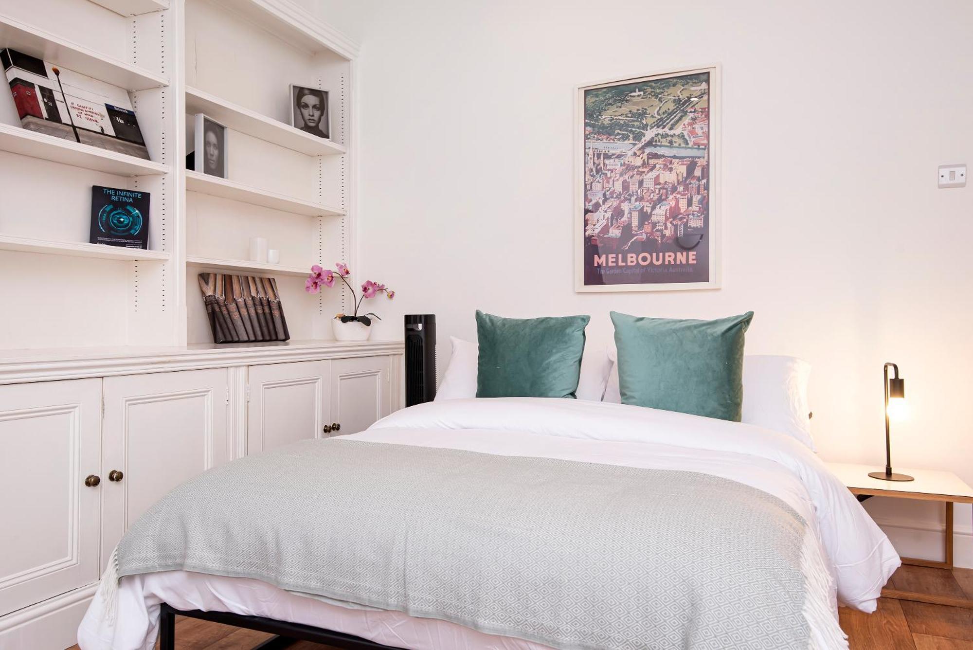 Notting Hill Large 3 Bed * London