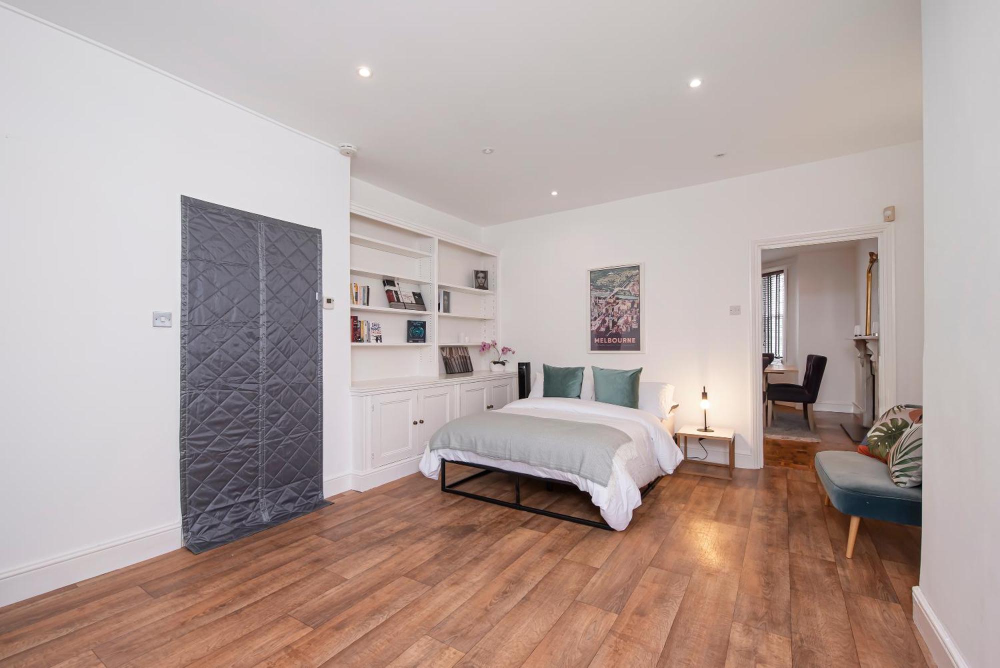 Notting Hill Large 3 Bed *
