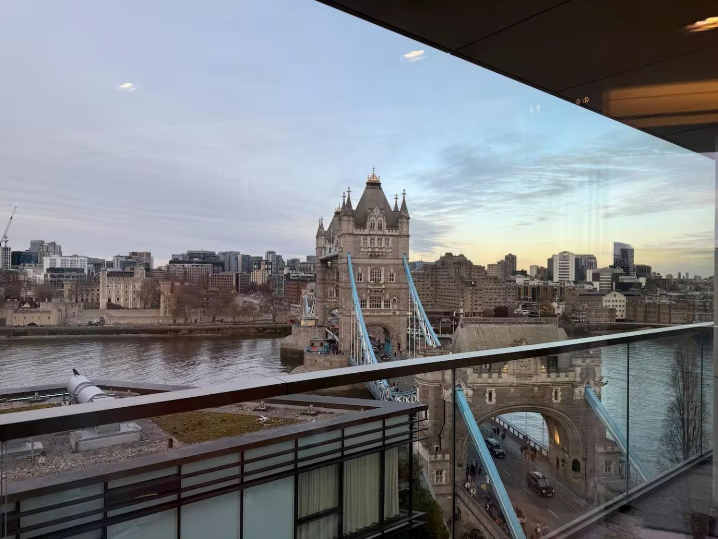 Apartment 4m Pounds Luxury Tower Bridge Direct Views Sleeps 7
