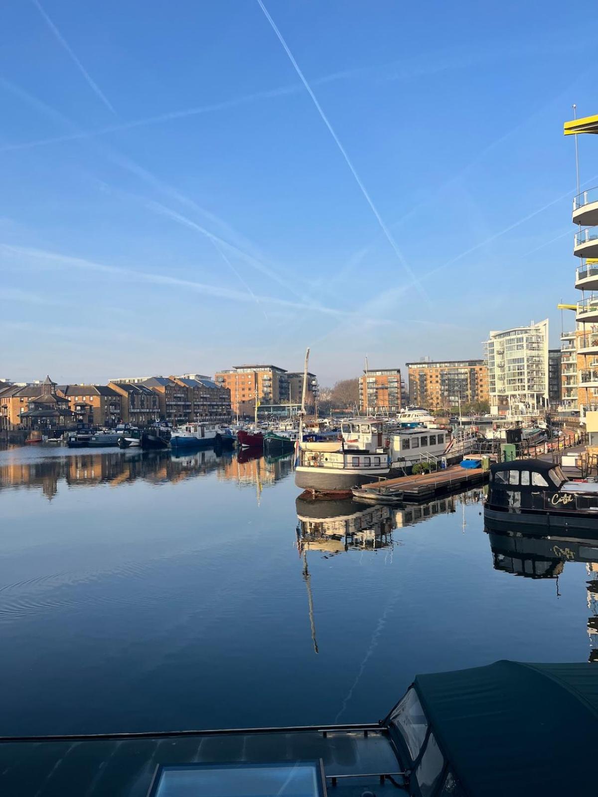 Limehouse Marina, Large 2 Bed *