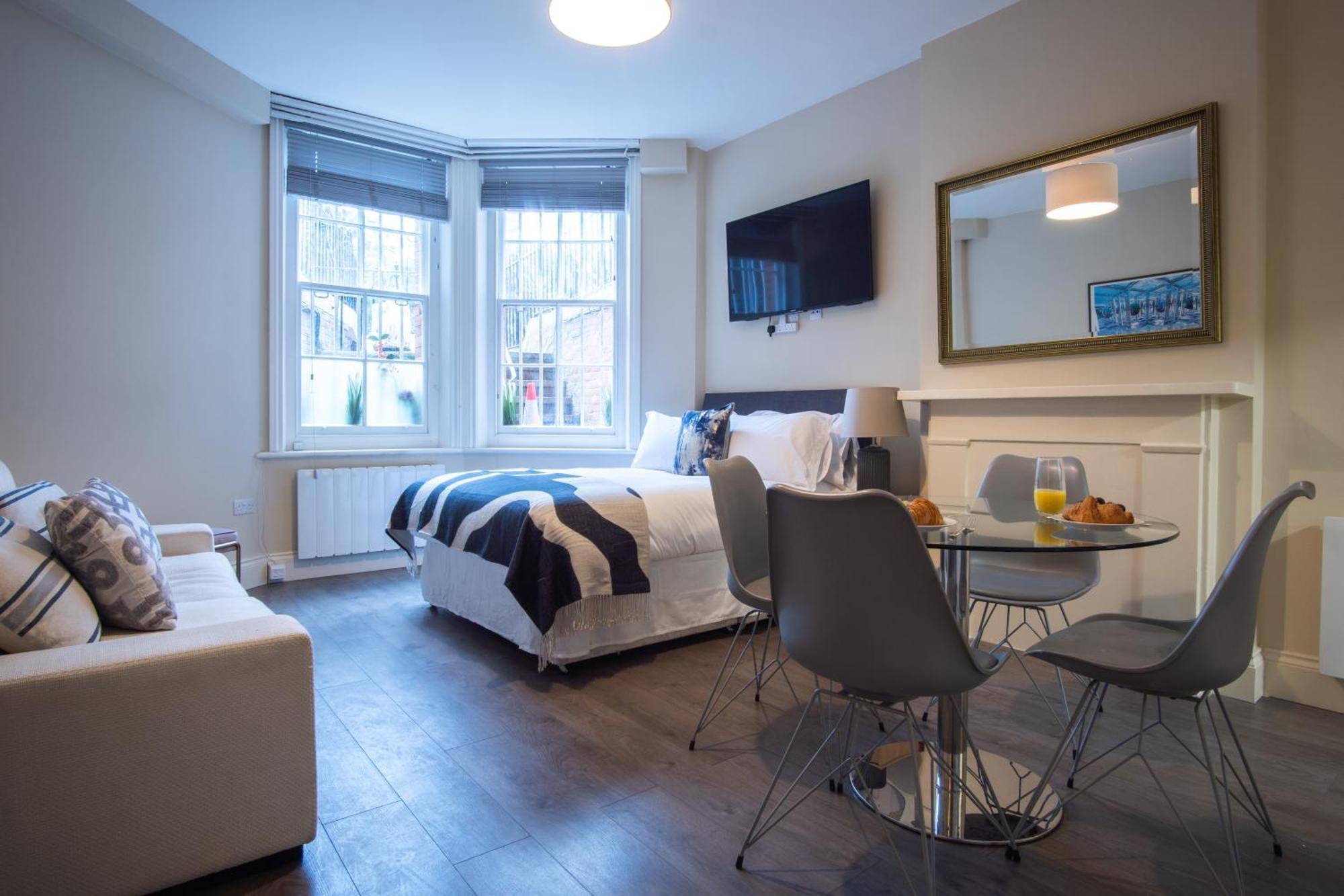 Apartment The Egerton - Luxury London