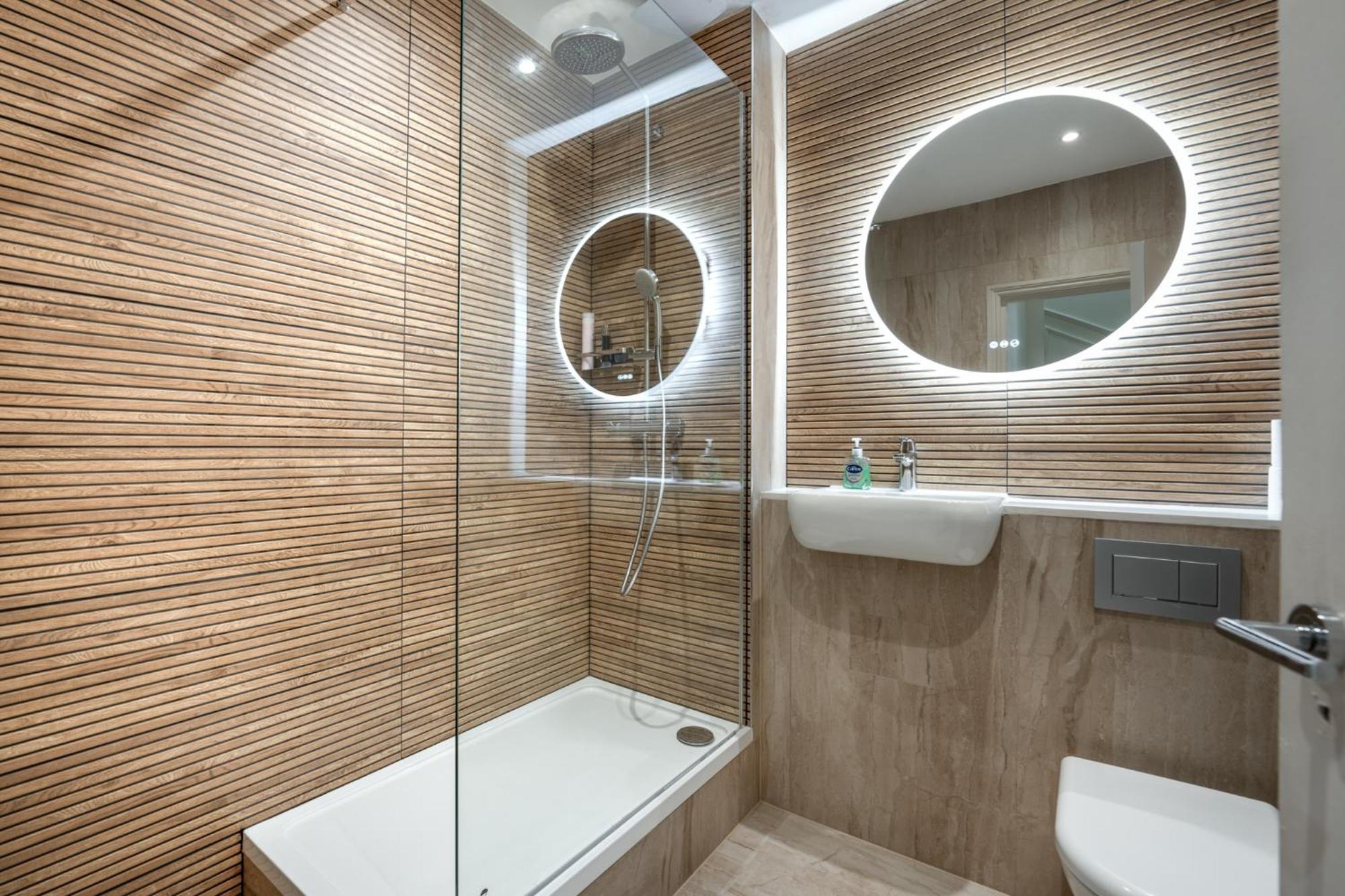 Pimlico Brand New Luxury Apartment London