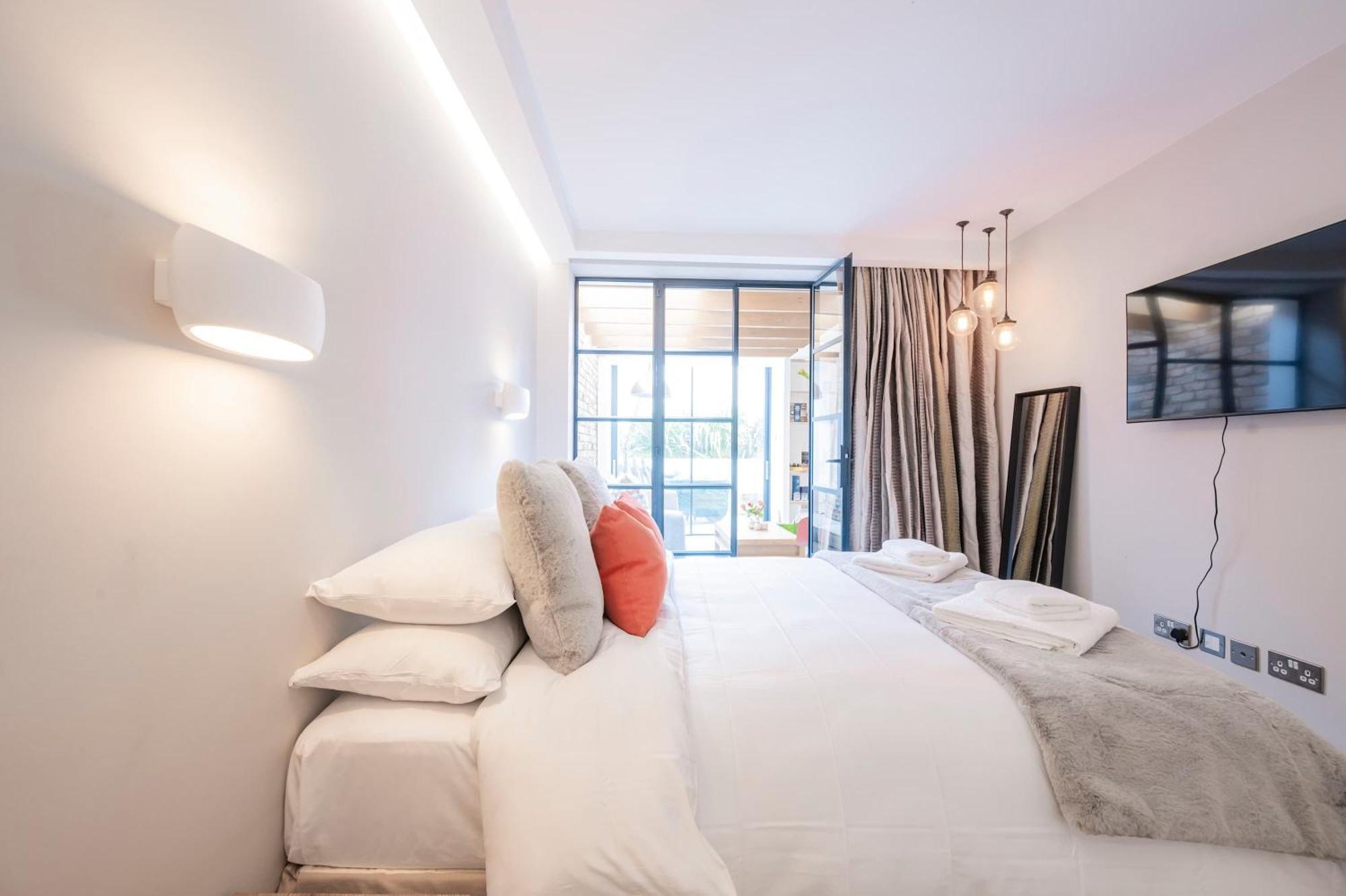 The Portobello Star - By Out Of Office Lifestyle Apartment London