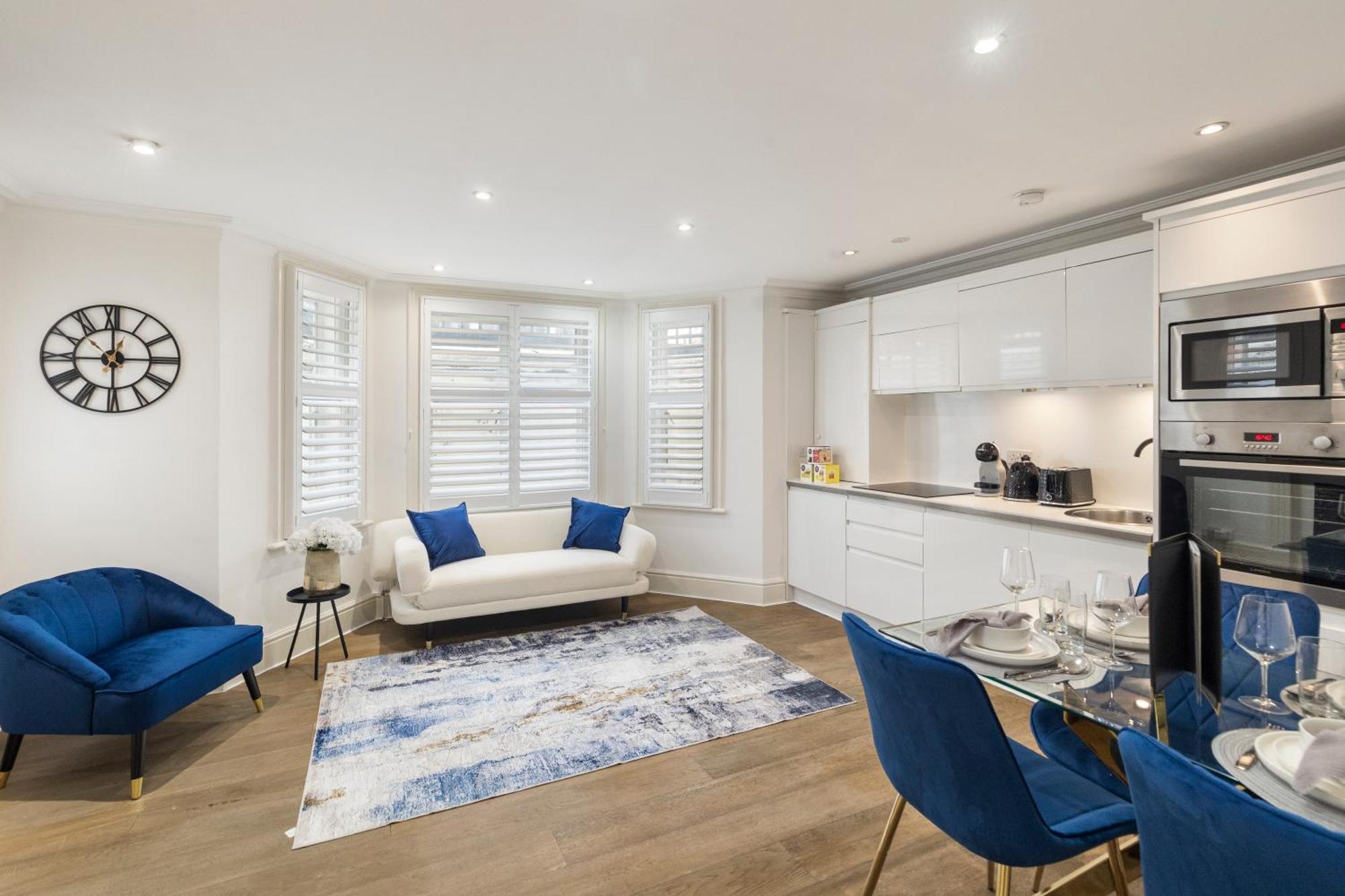 Stylish 2 Bedroom Flat In Prime Location Up To 5 Guests * London