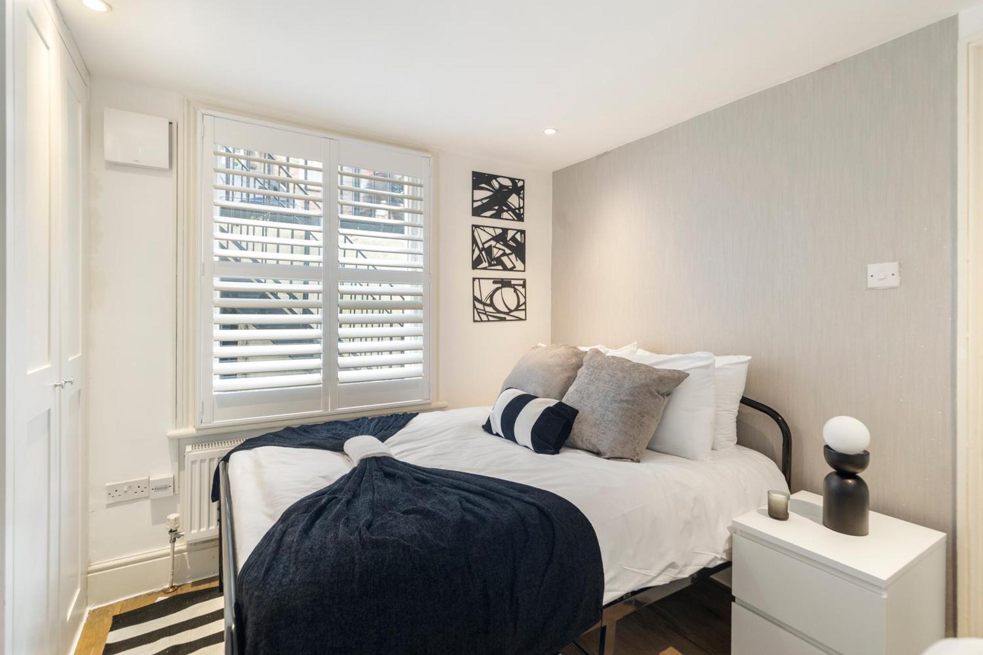Stylish 2 Bedroom Flat In Prime Location Up To 5 Guests Apartment *