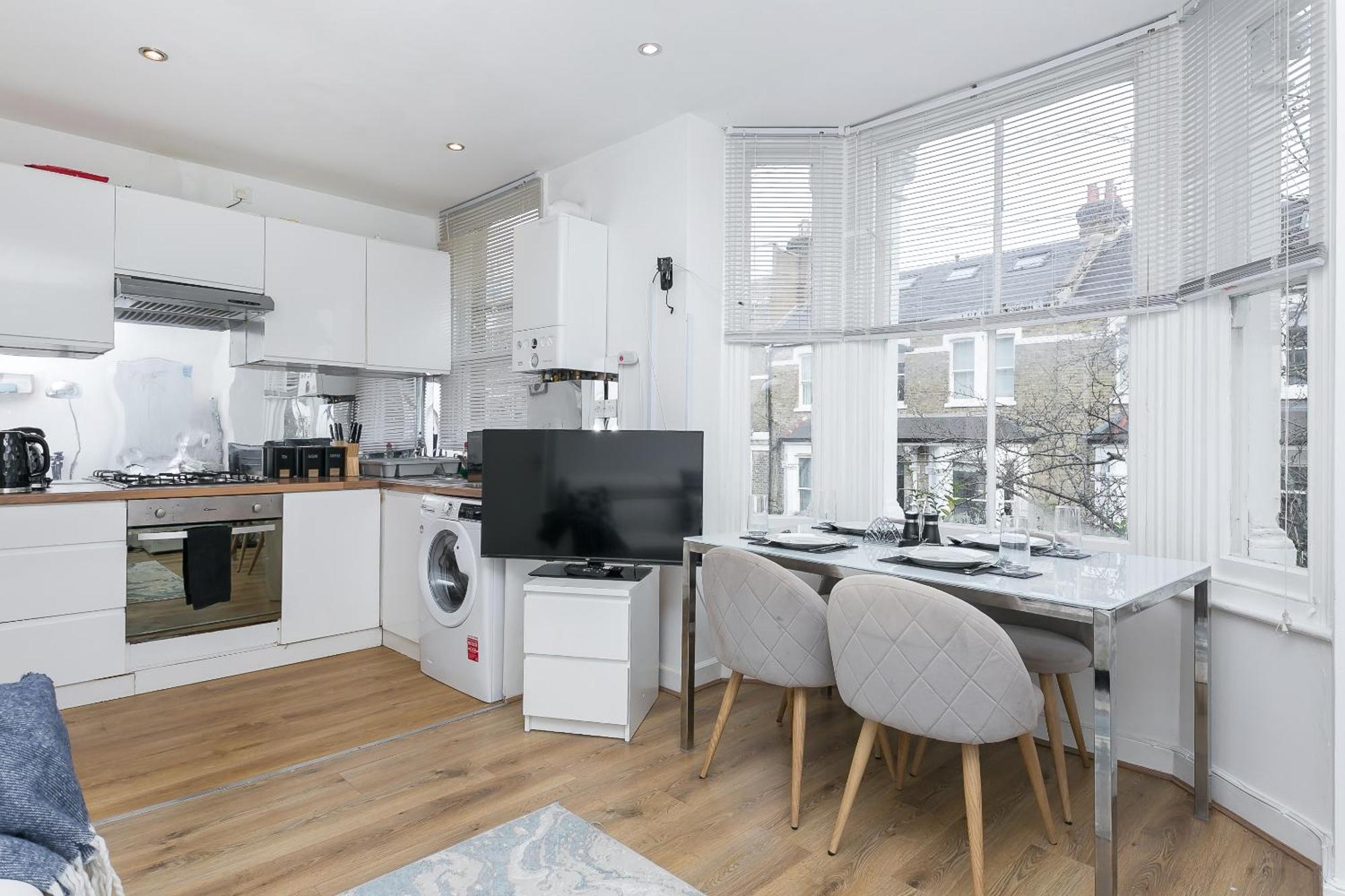 Amazing Two Bedroom Near Shepherd's Bush Market - Hr2 Apartment