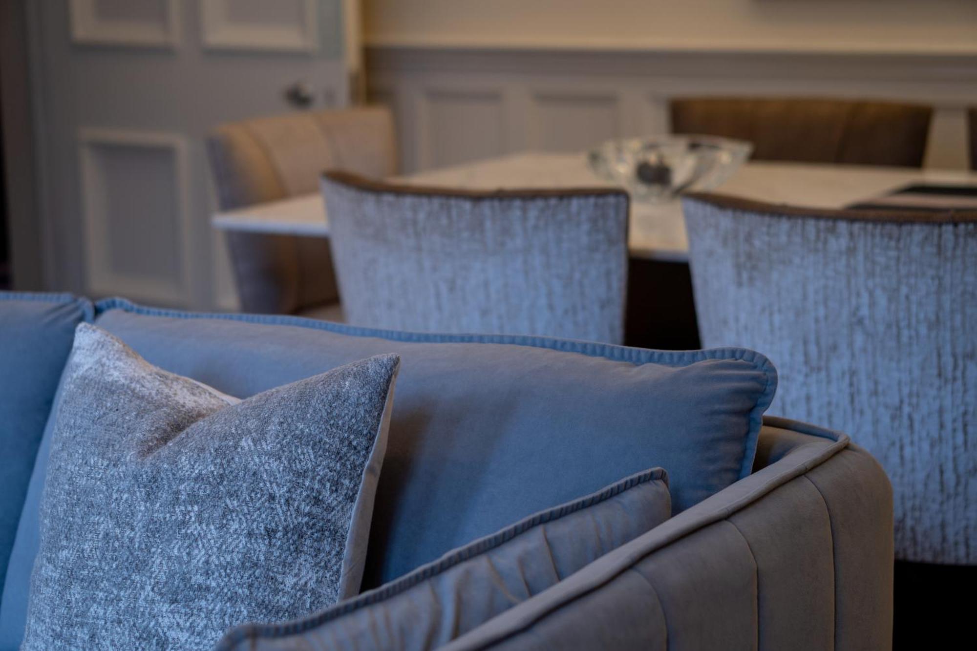The Egerton - Luxury Apartment