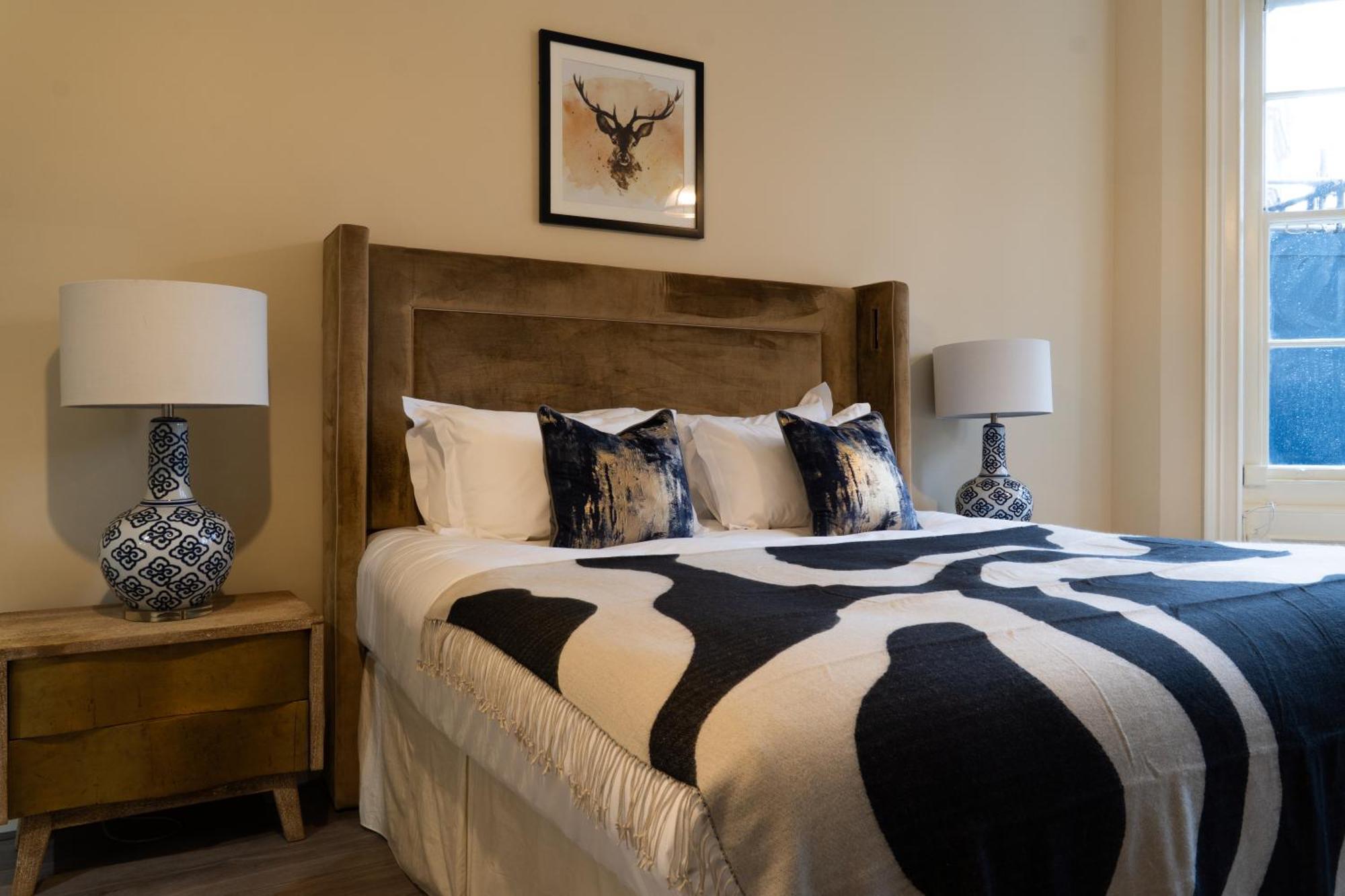 The Egerton - Luxury London