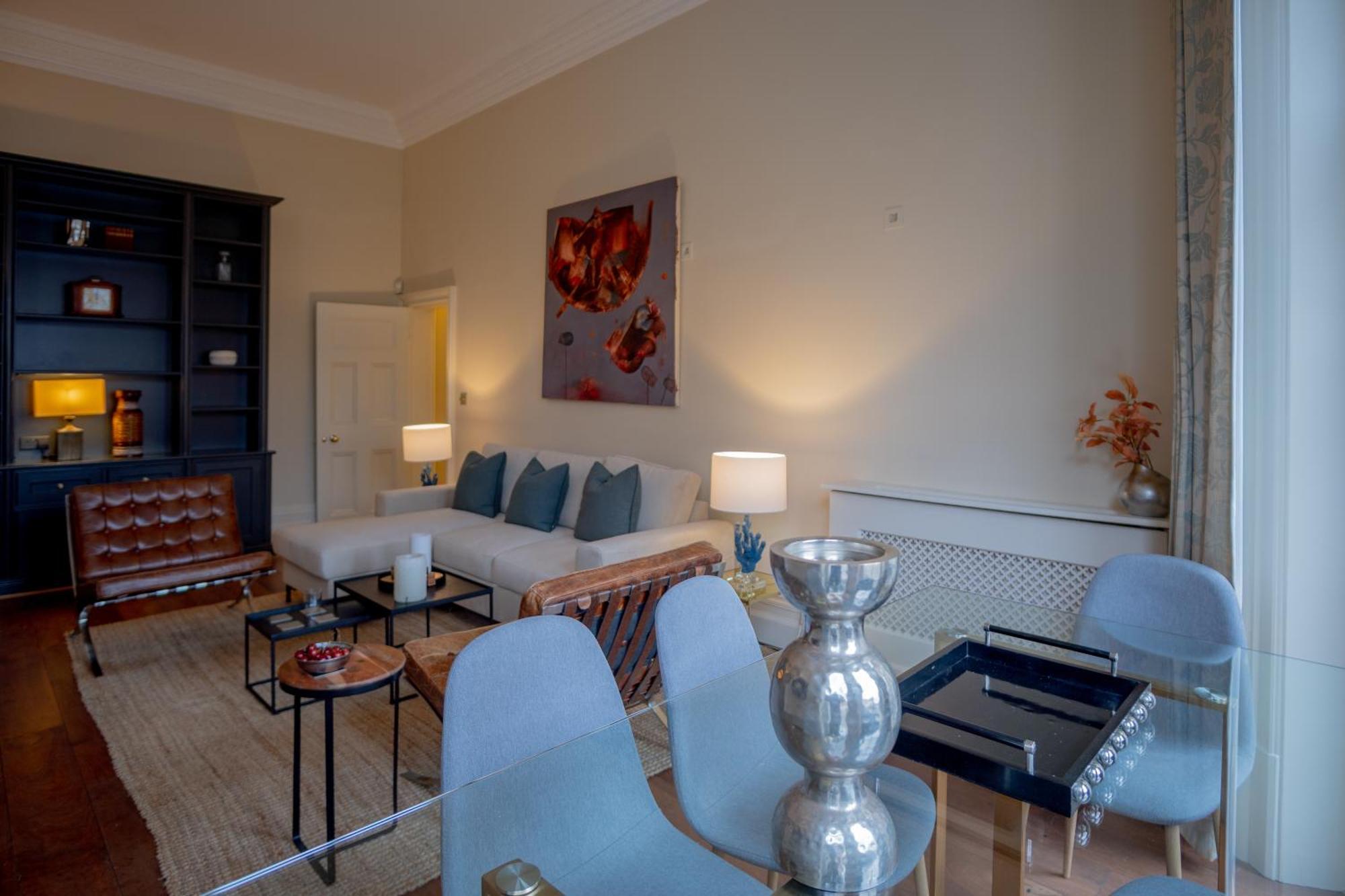 Apartment The Egerton - Luxury London