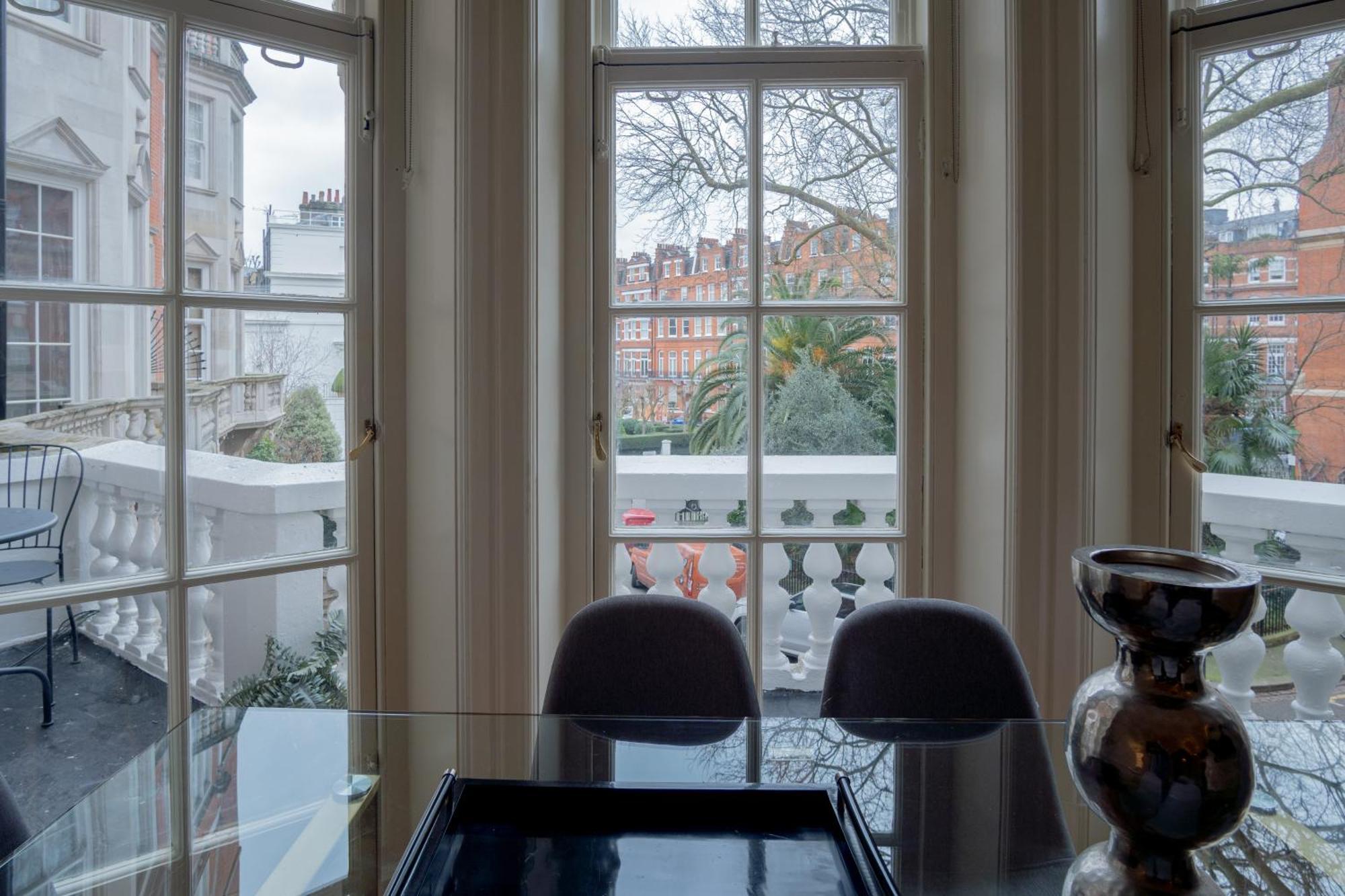 The Egerton - Luxury London
