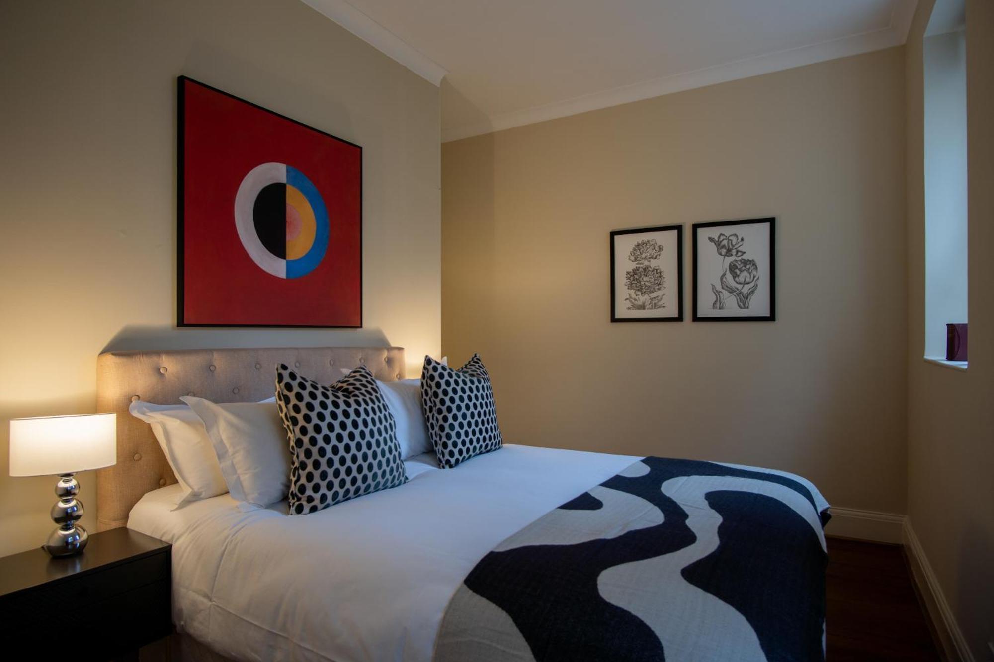 The Egerton - Luxury * London