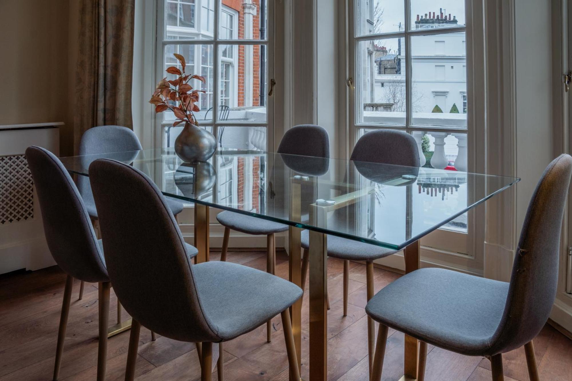 The Egerton - Luxury * London