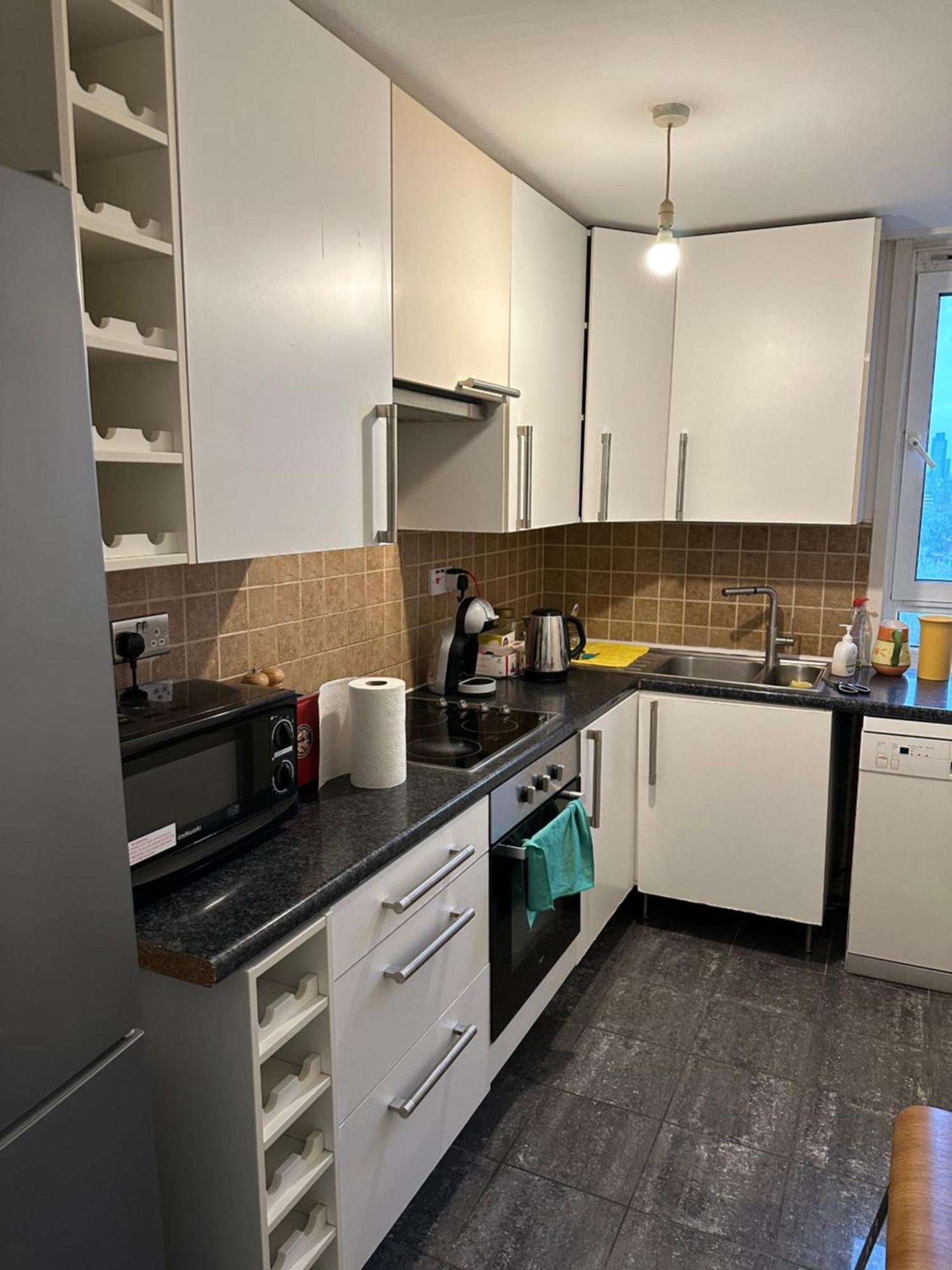 Bed & Breakfast White London