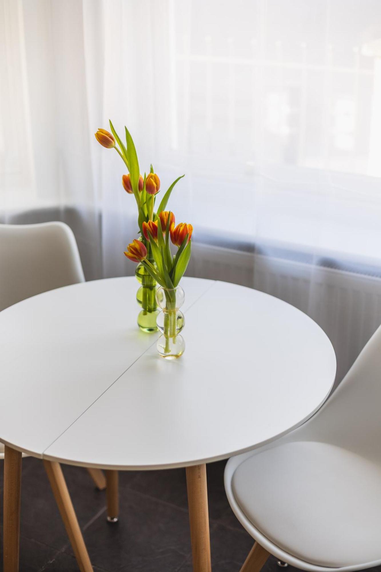 Arte Serviced Stratford - 3 Bedrooms 2 Bathrooms London, Stratford, Maryland, Free Parking, Garden, Weekly Or Monthly - Up To 8 Guests Feriehus London