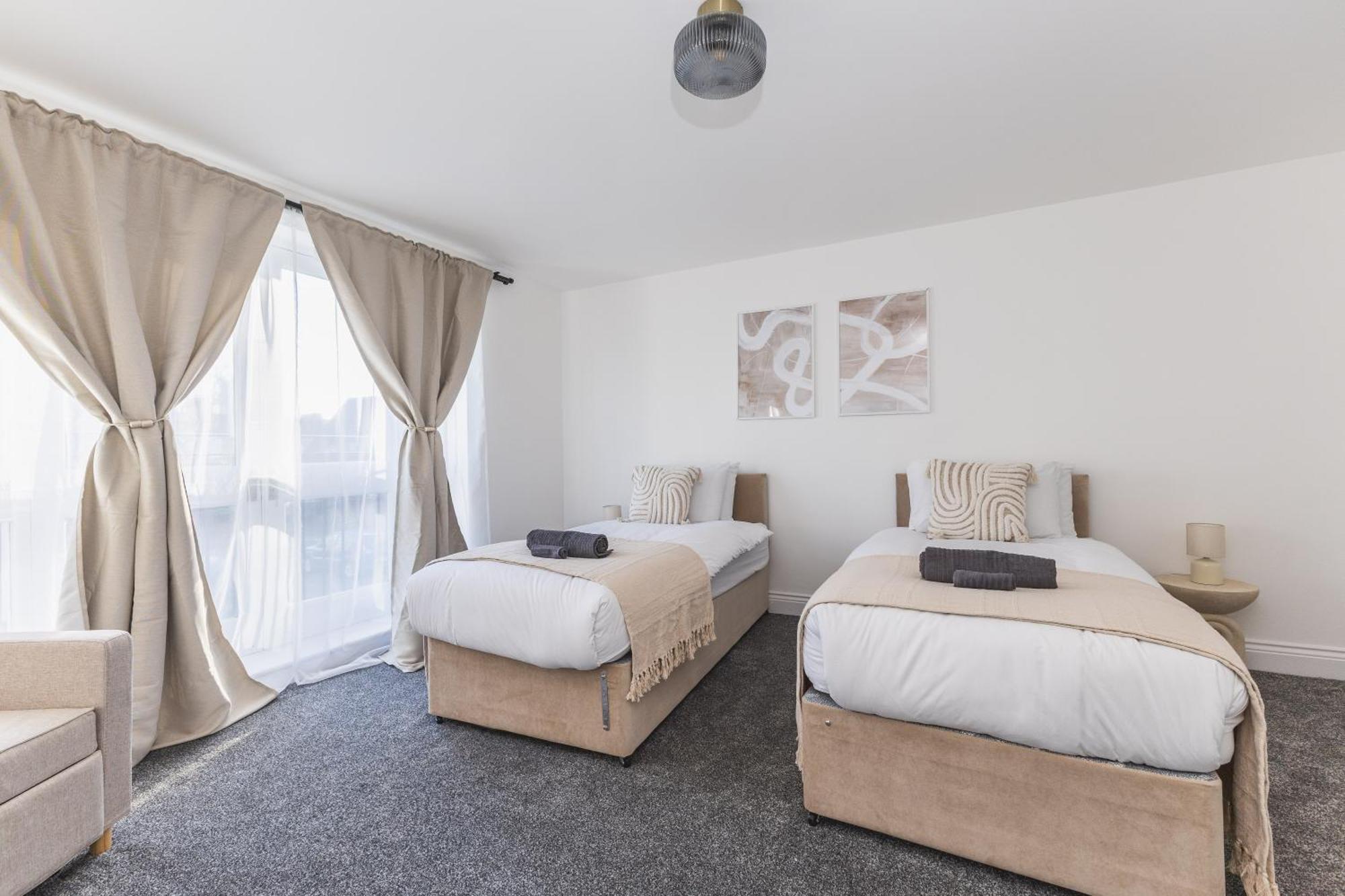 Feriehus Arte Serviced Stratford - 3 Bedrooms 2 Bathrooms London, Stratford, Maryland, Free Parking, Garden, Weekly Or Monthly - Up To 8 Guests
