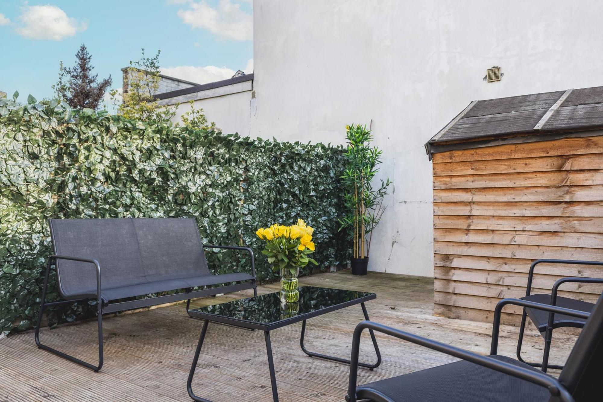 Arte Serviced Stratford - 3 Bedrooms 2 Bathrooms London, Stratford, Maryland, Free Parking, Garden, Weekly Or Monthly - Up To 8 Guests Feriehus London